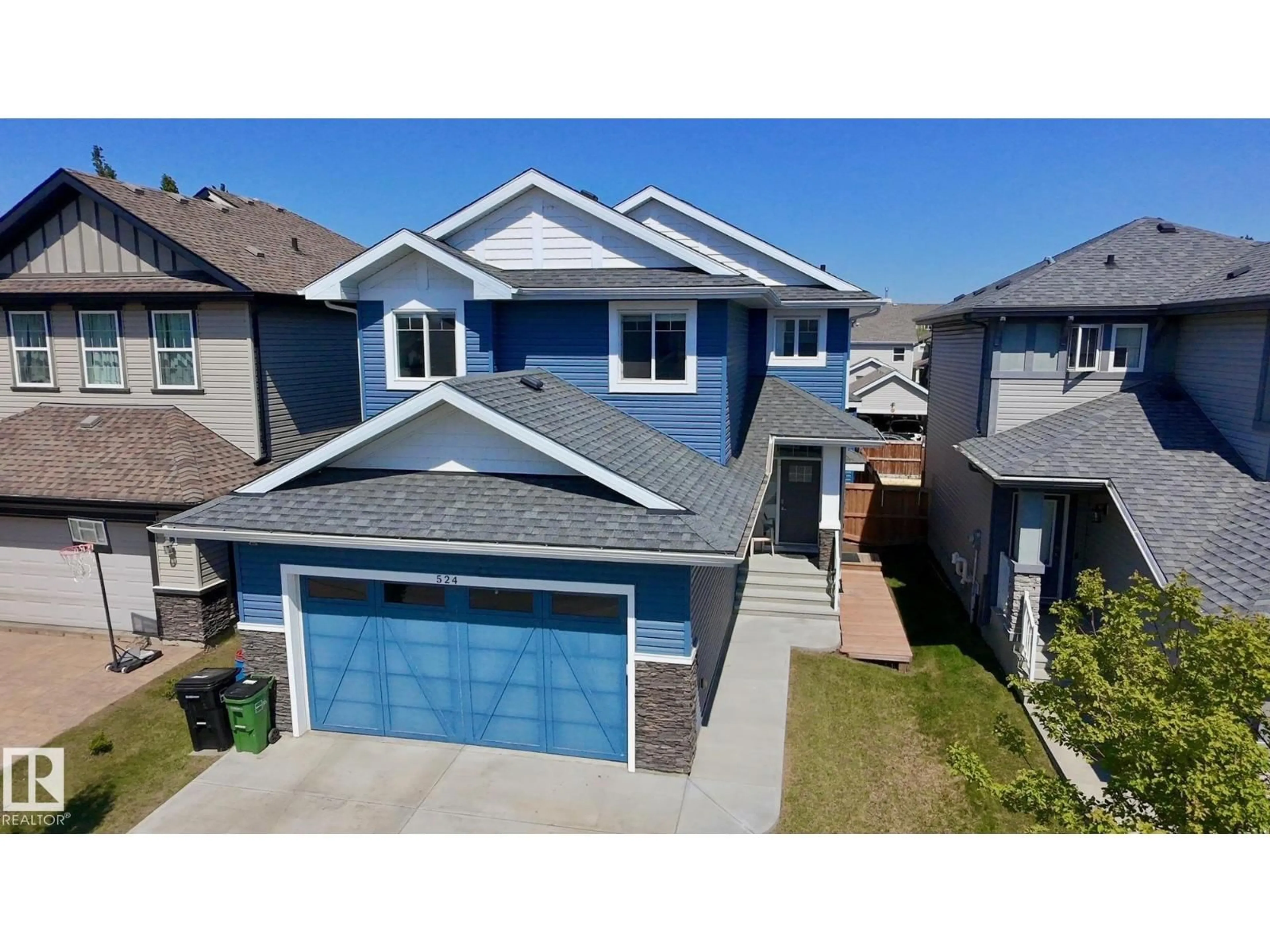 A pic from outside/outdoor area/front of a property/back of a property/a pic from drone, street for 524 MCDONOUGH WY, Edmonton Alberta T5Y0P3