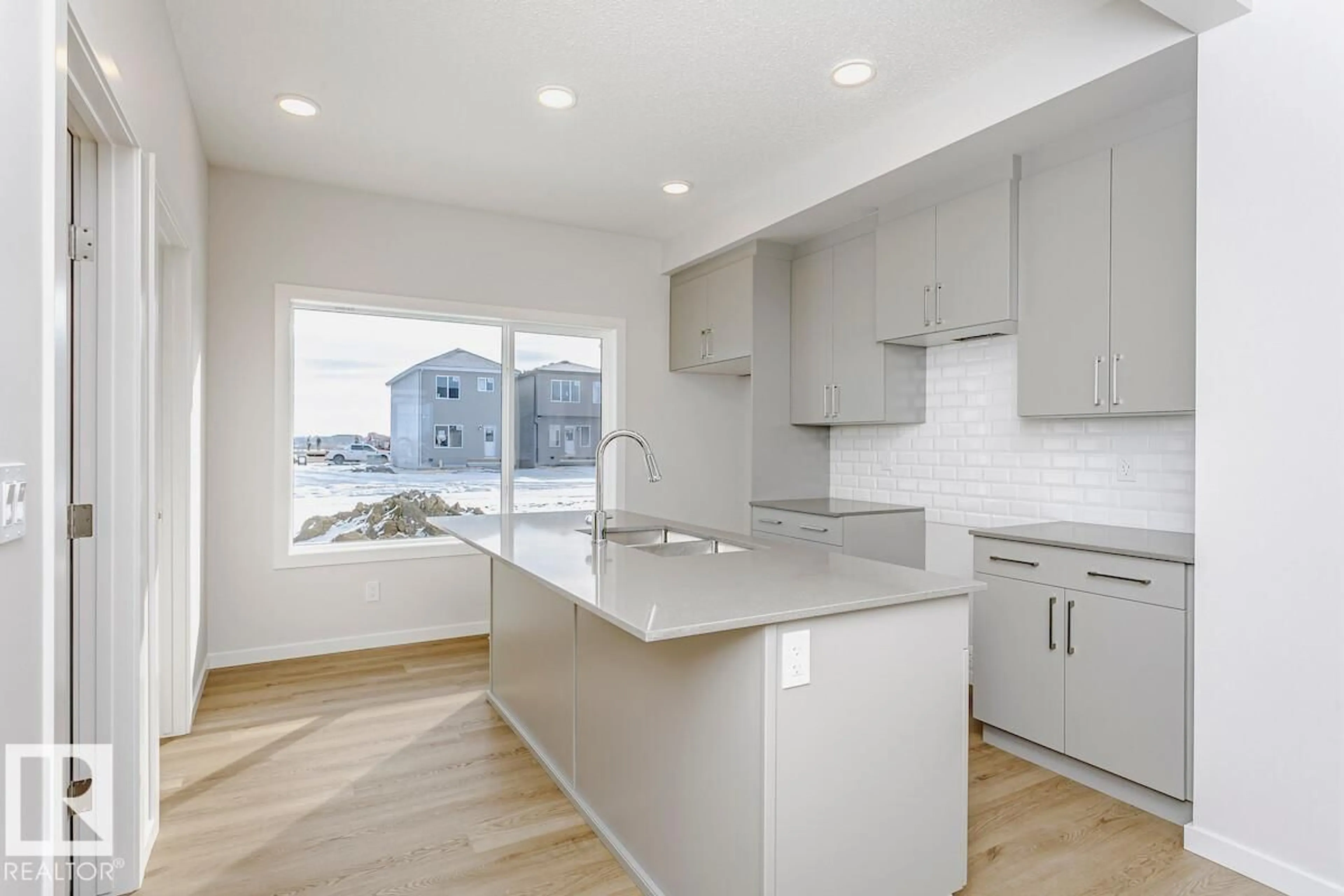 Open concept kitchen, unknown for 29 MCLEOD AV, Spruce Grove Alberta T7X4B8