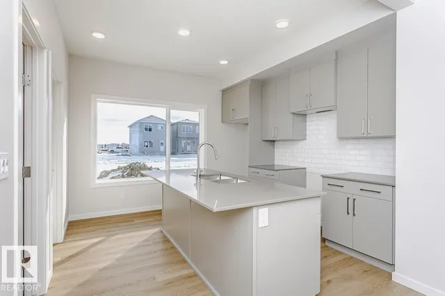 29 MCLEOD AV, Spruce Grove 2