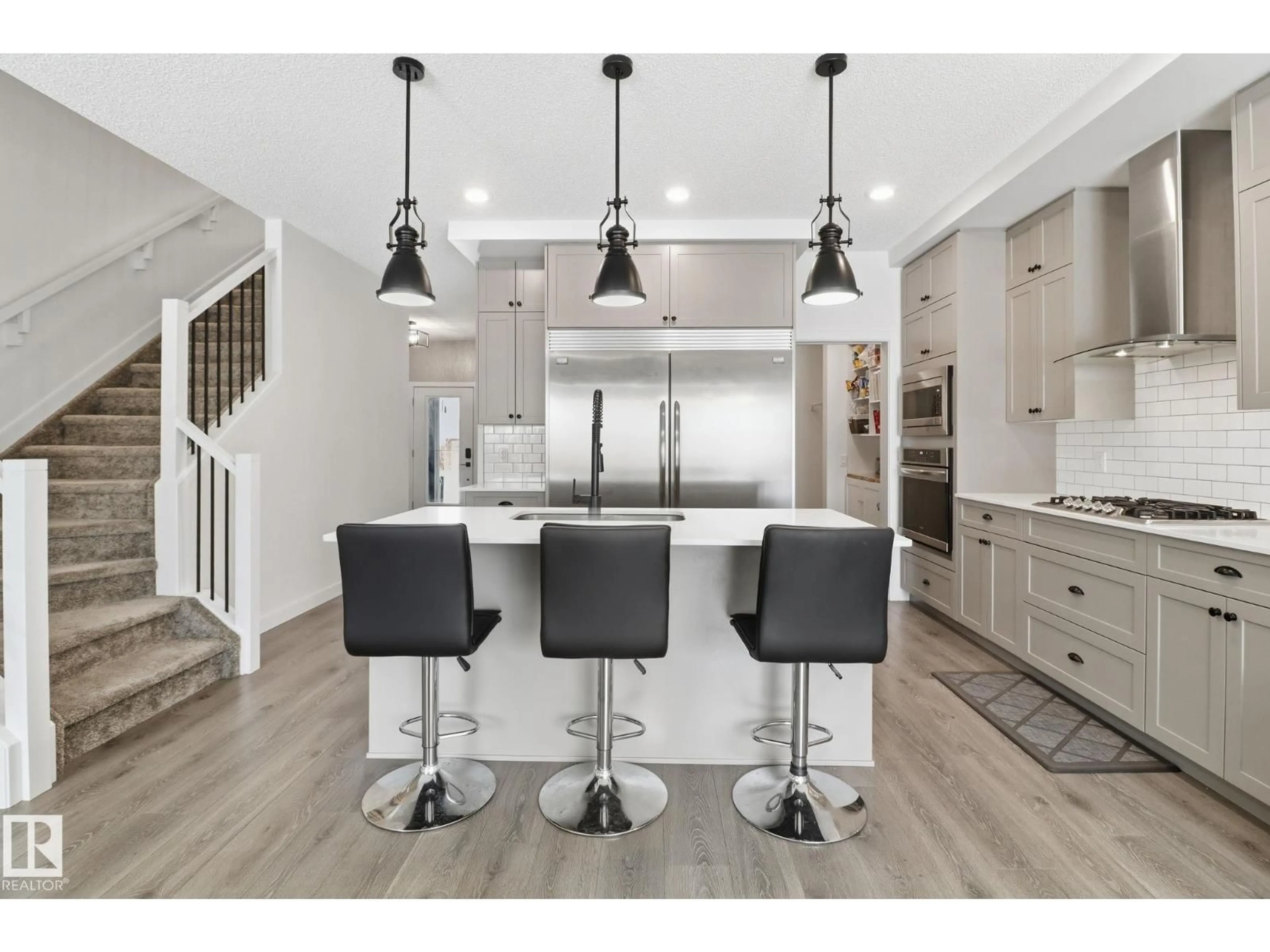 Open concept kitchen, unknown for 3234 CHERNOWSKI WY, Edmonton Alberta T6W4G4