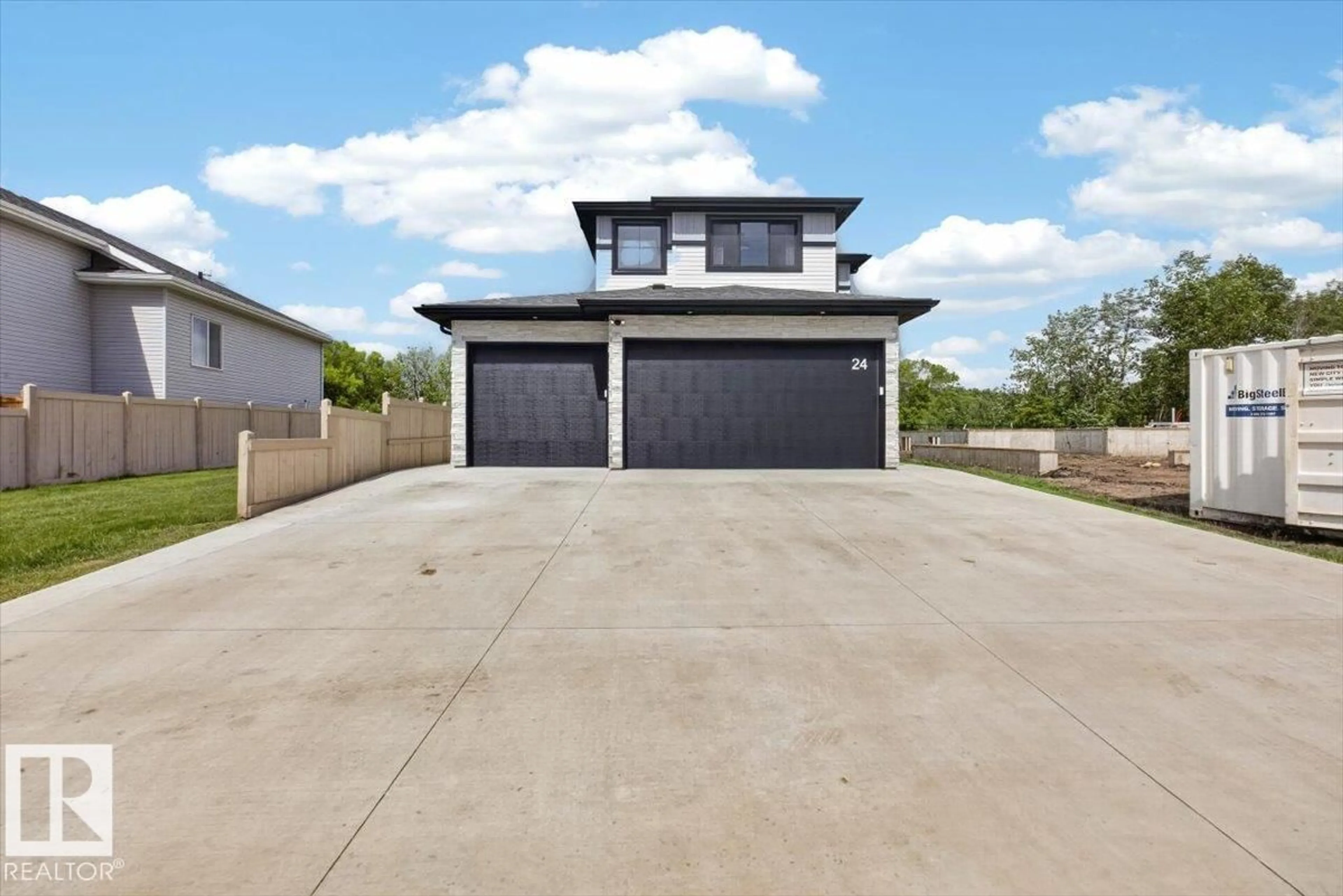 Unknown for 24 MAPLE CR, Gibbons Alberta T0A1N0