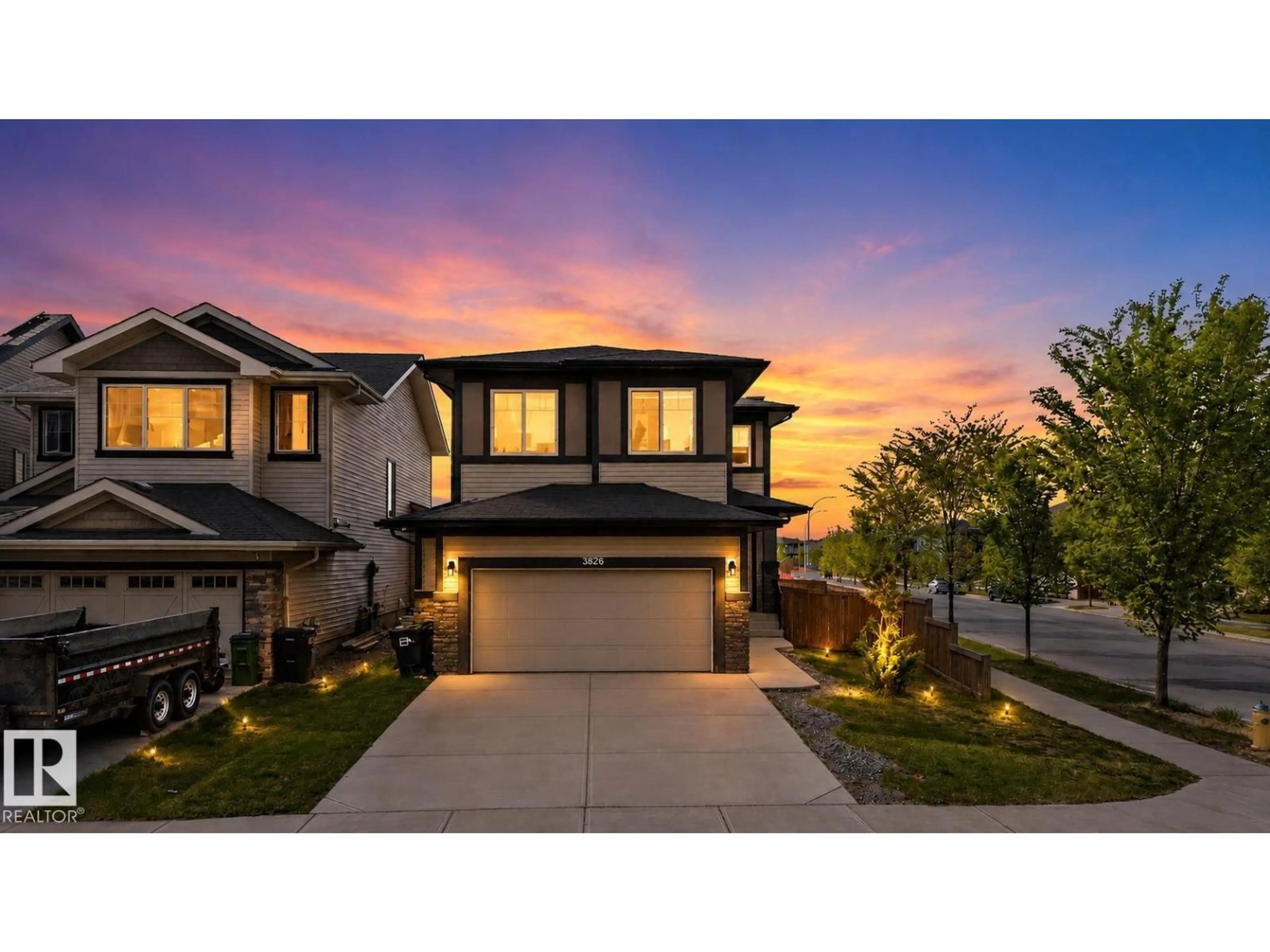 Unknown for NW - 9628 221 ST, Edmonton Alberta T5T4N7