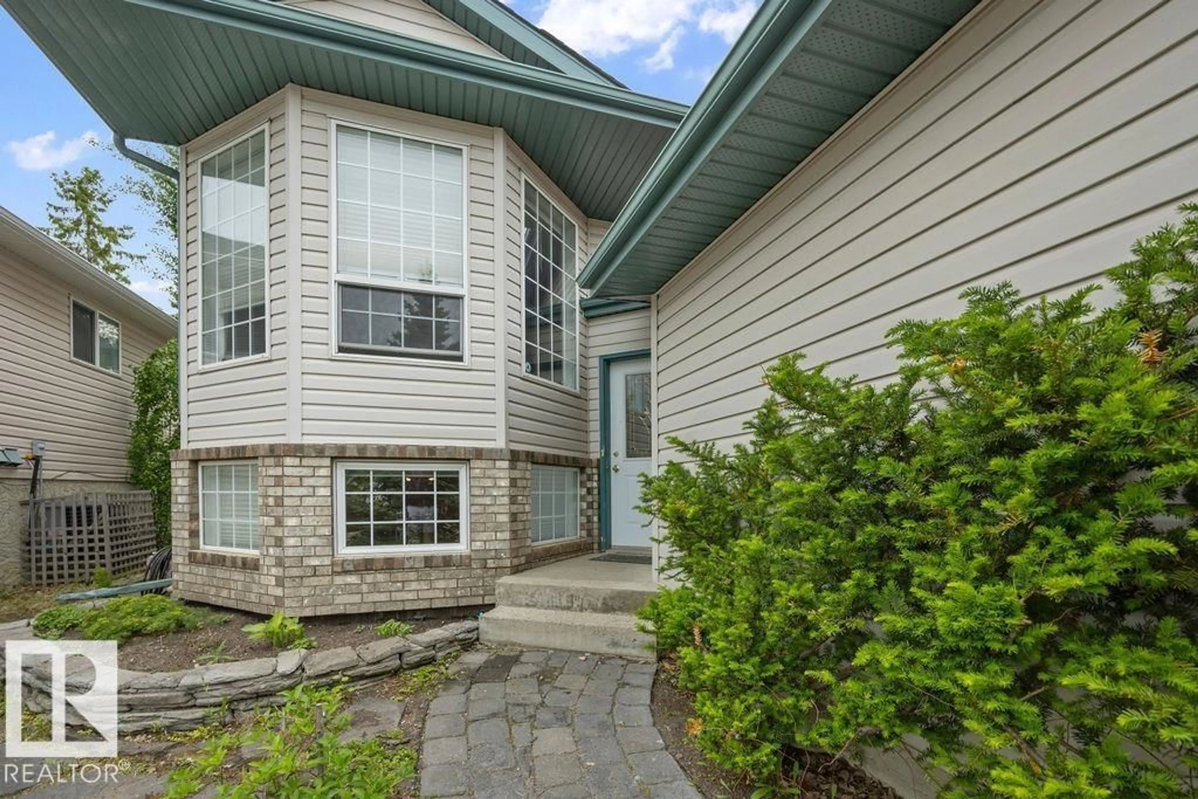 Home with vinyl exterior material, unknown for 166 FOXBORO PL, Sherwood Park Alberta T8A5Y6