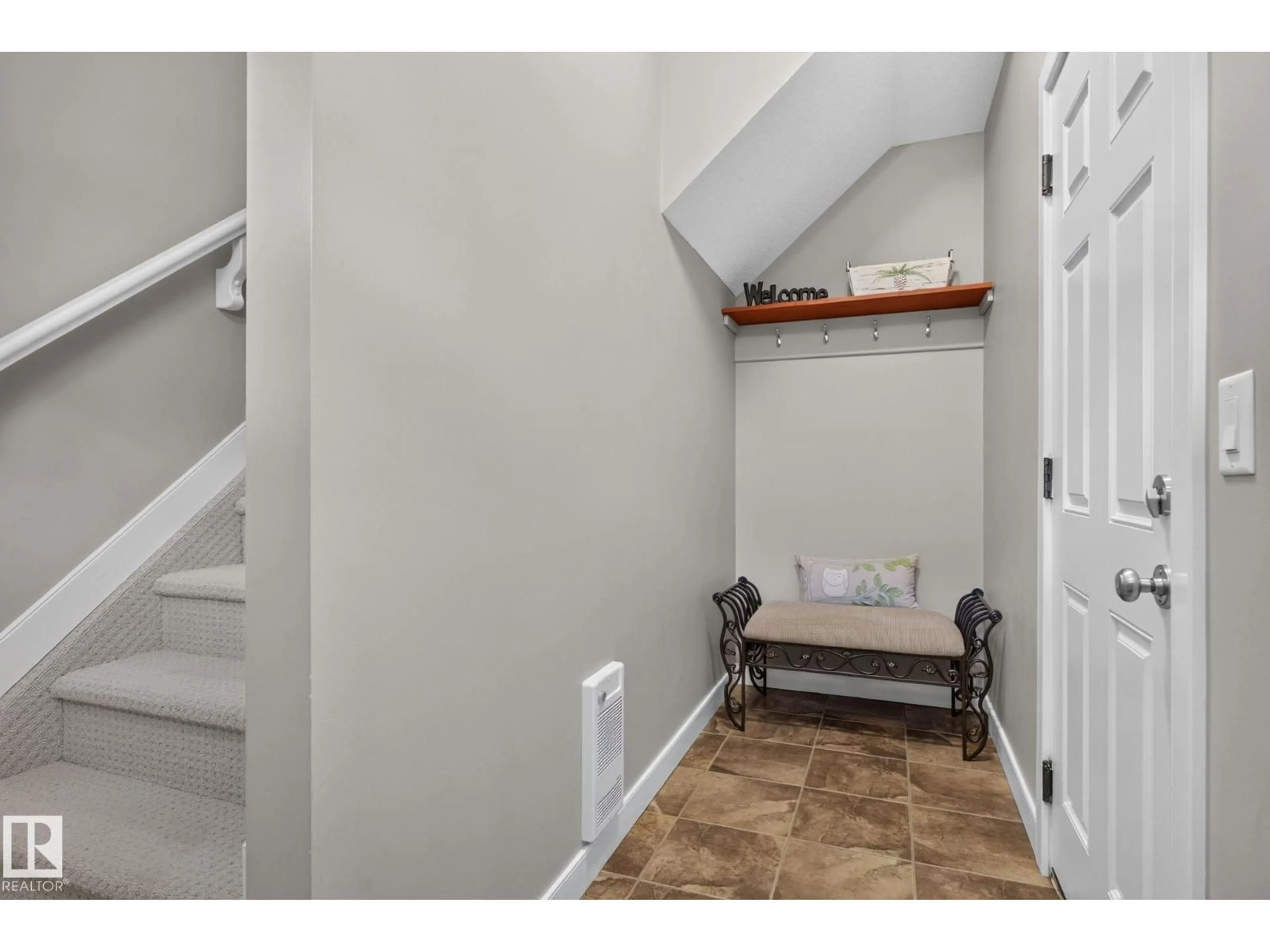 Indoor entryway for #91 - 7293 SOUTH TERWILLEGAR DR, Edmonton Alberta T6R0N5