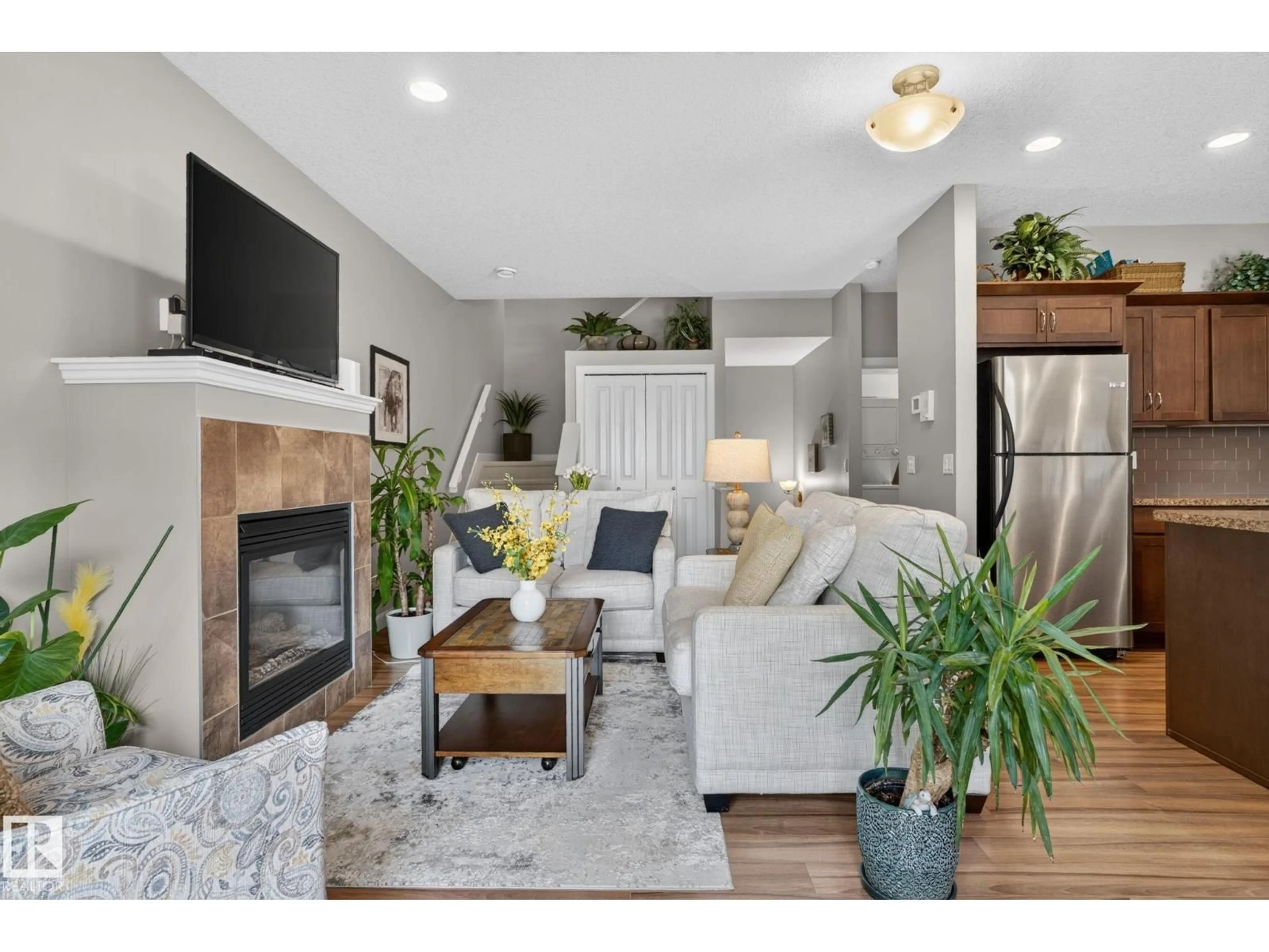 Living room with furniture, unknown for #91 - 7293 SOUTH TERWILLEGAR DR, Edmonton Alberta T6R0N5
