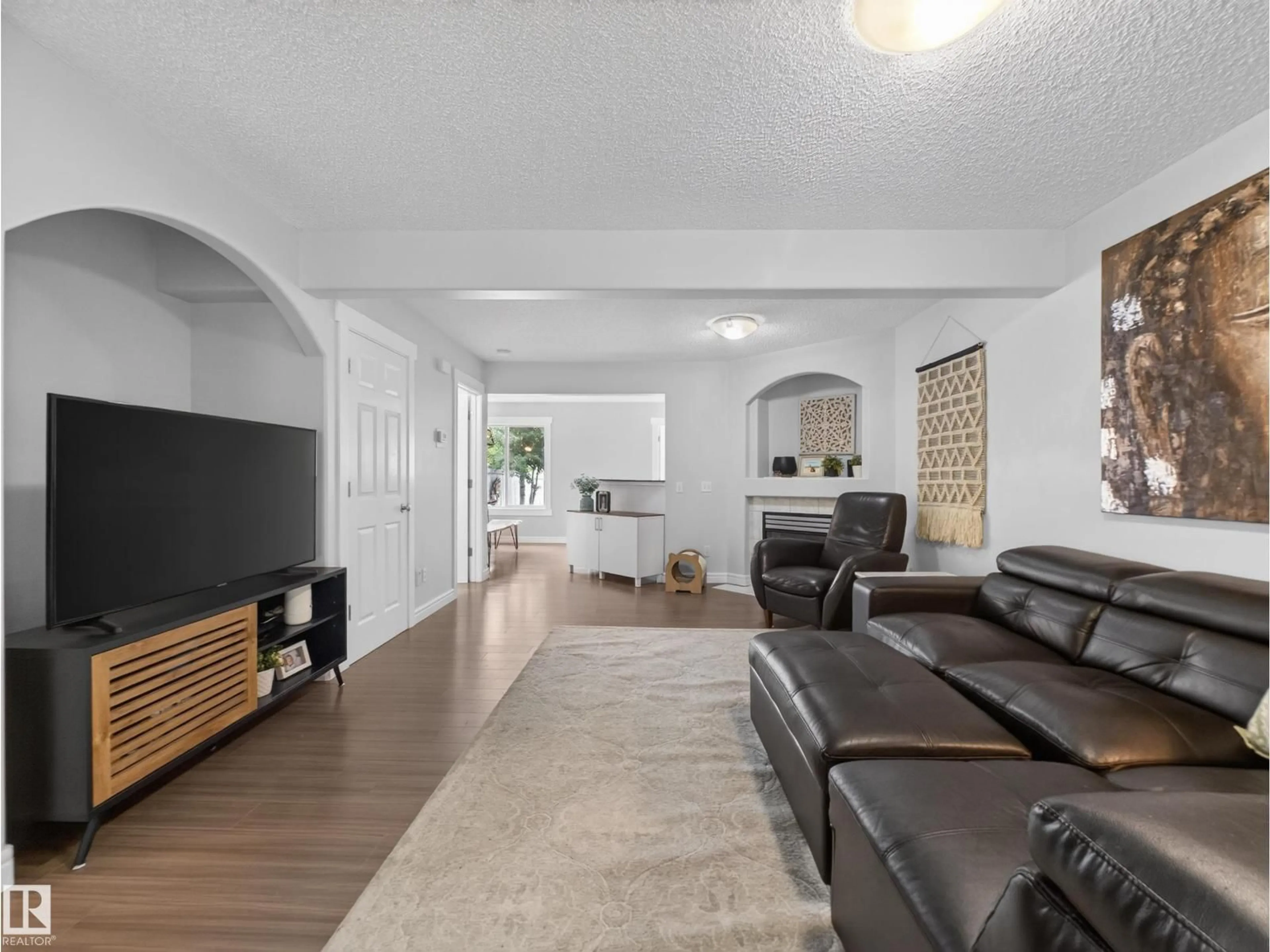 Living room with furniture, unknown for NW NW - 4221 TERWILLEGAR VISTA VS, Edmonton Alberta T6R3J3