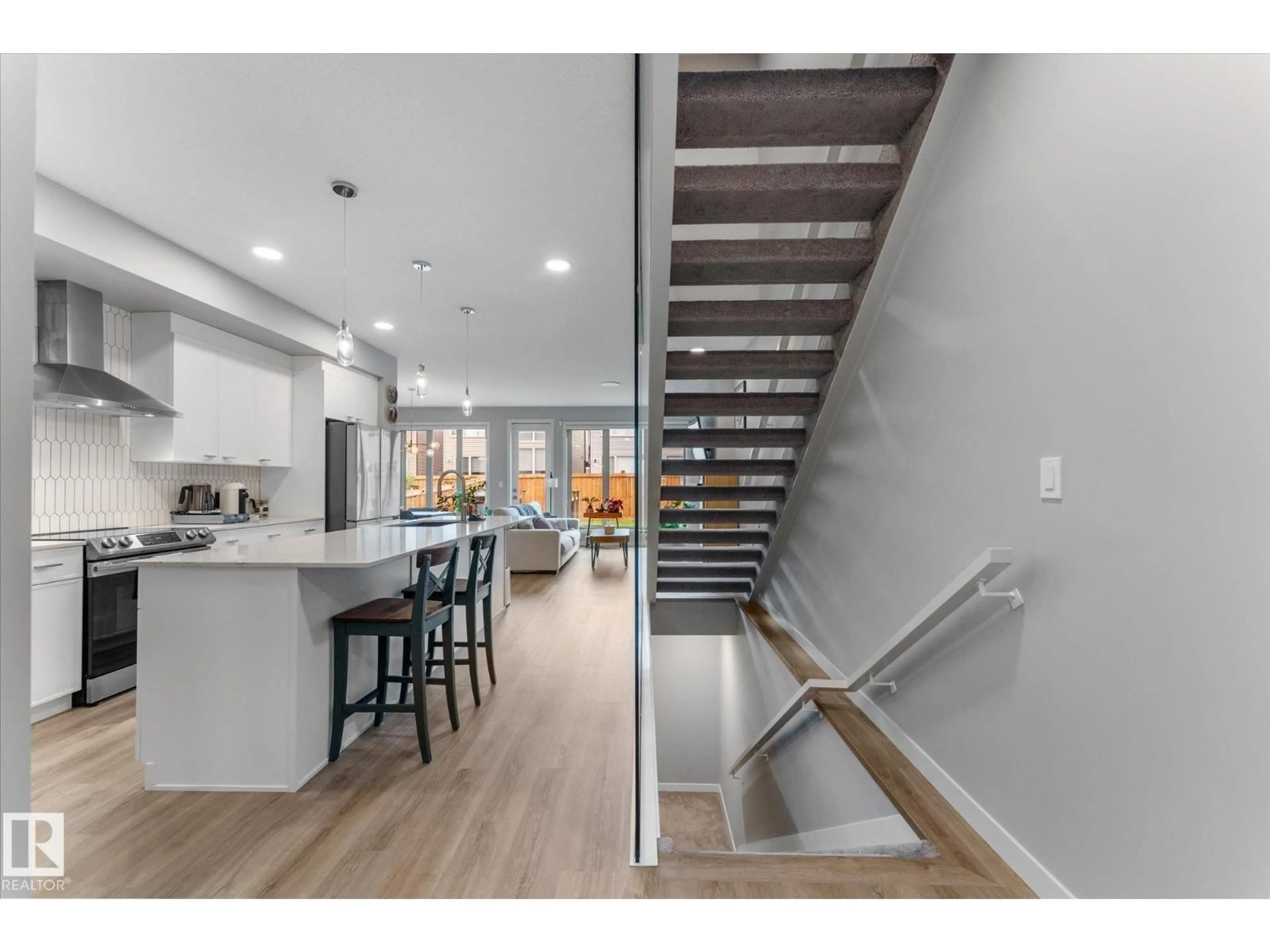 Open concept kitchen, unknown for 60 GLADSTONE BN, Spruce Grove Alberta T7X0Z6