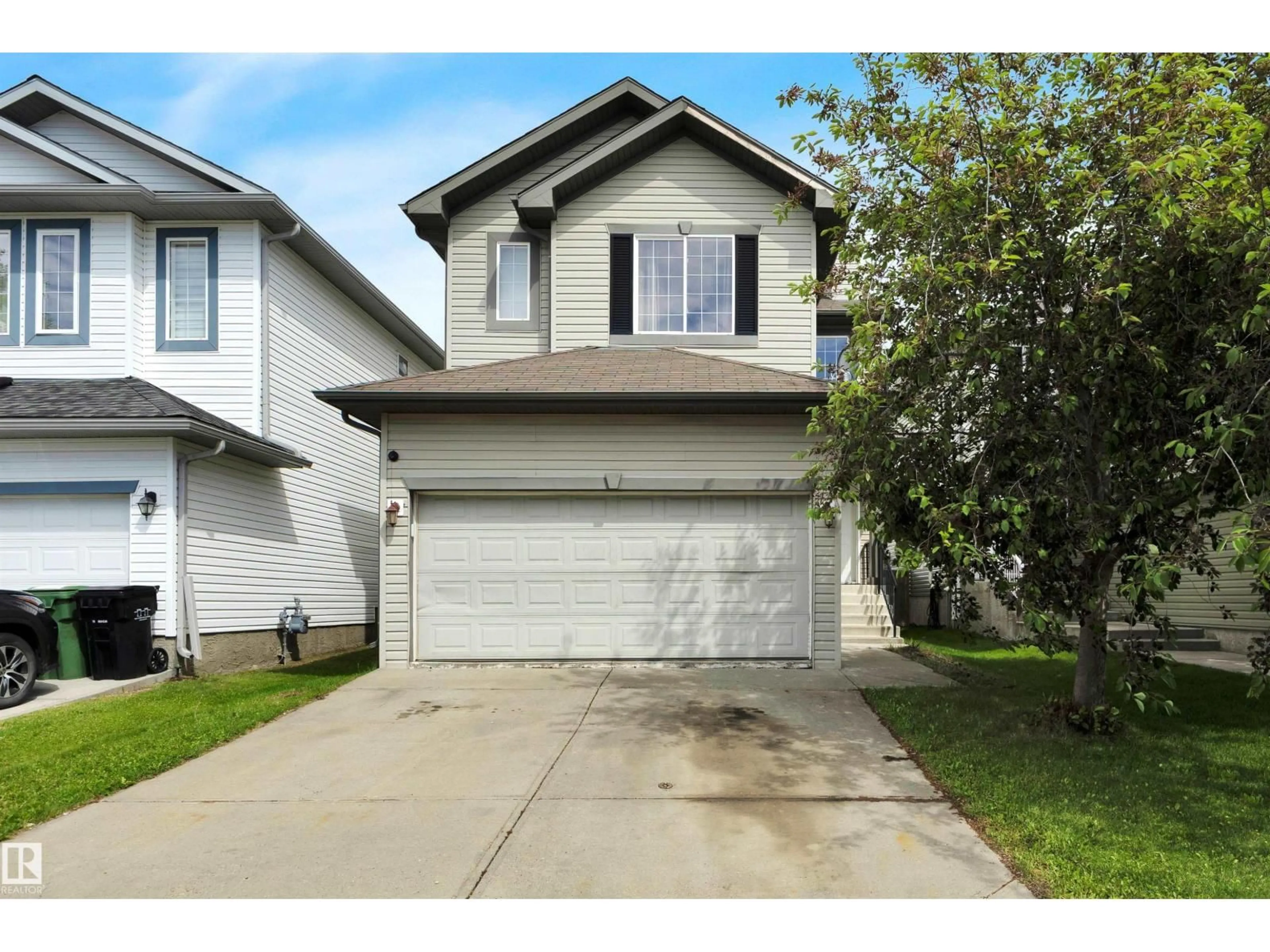 Home with vinyl exterior material, street for 43 SUTHERLAND ST, Leduc Alberta T9E8R6