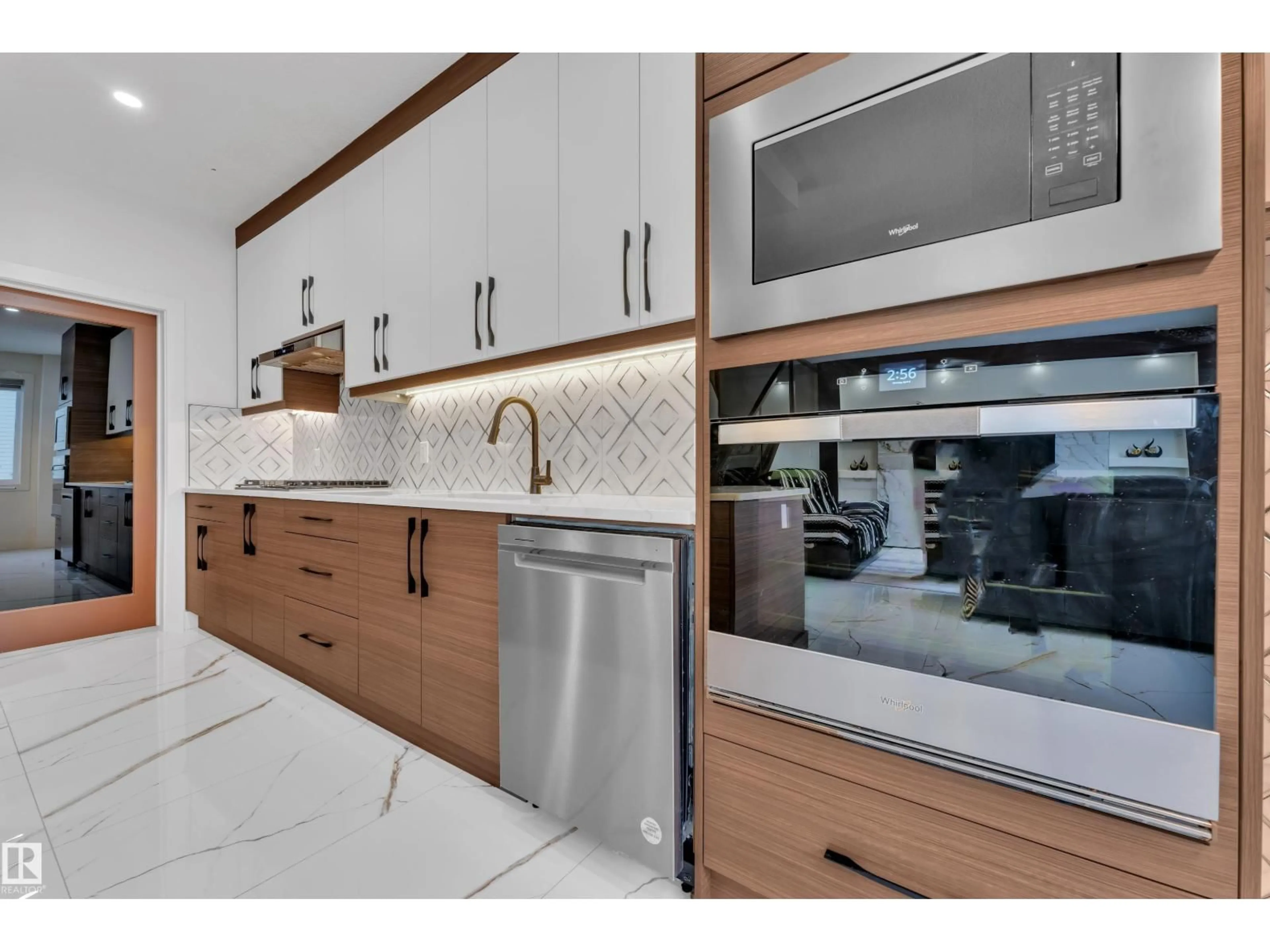 Contemporary kitchen, ceramic/tile floor for NE - 6008 19 ST, Rural Leduc County Alberta T4X3C4