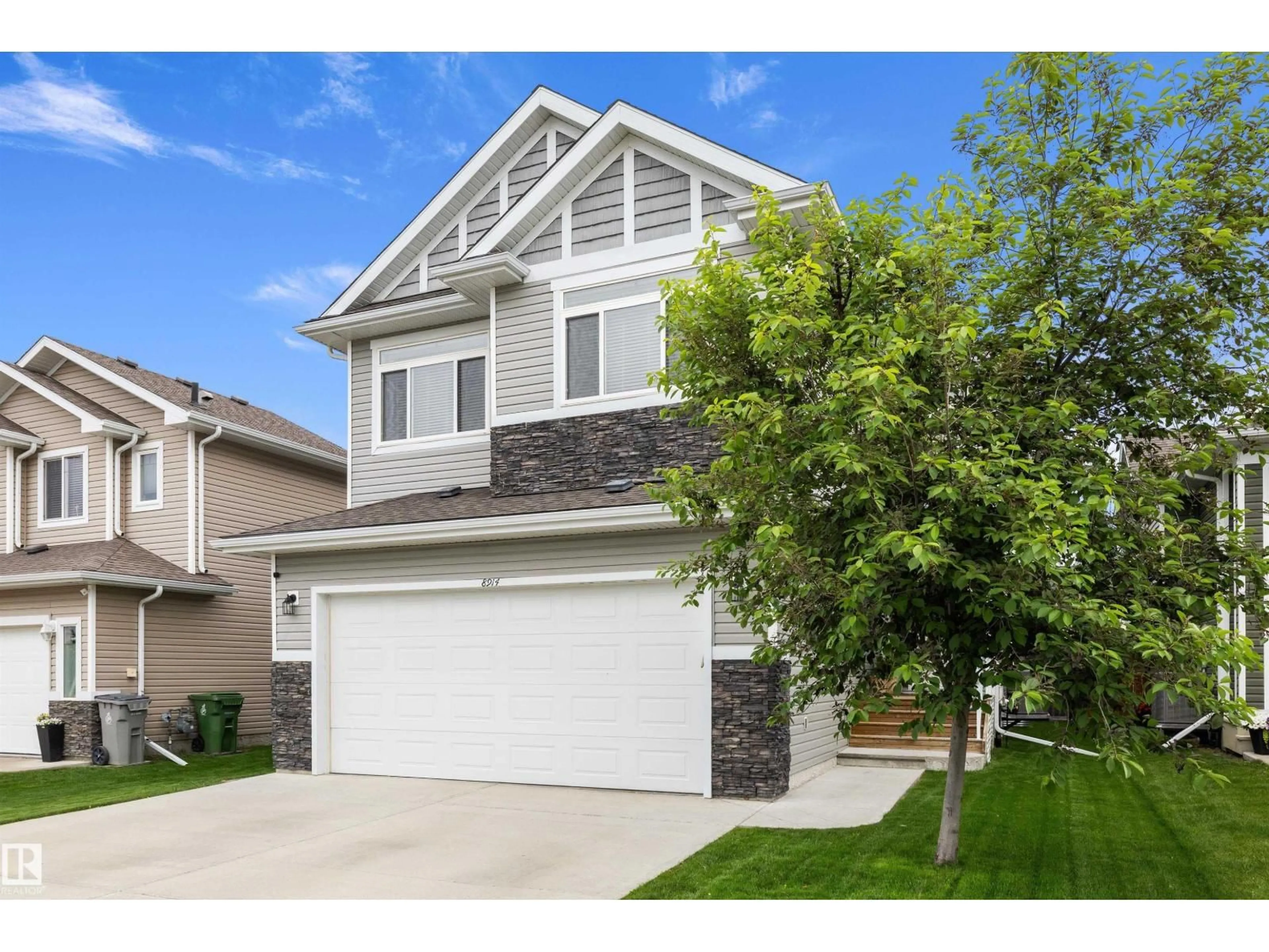 Home with vinyl exterior material, street for 8914 97A, Morinville Alberta T8R2N6