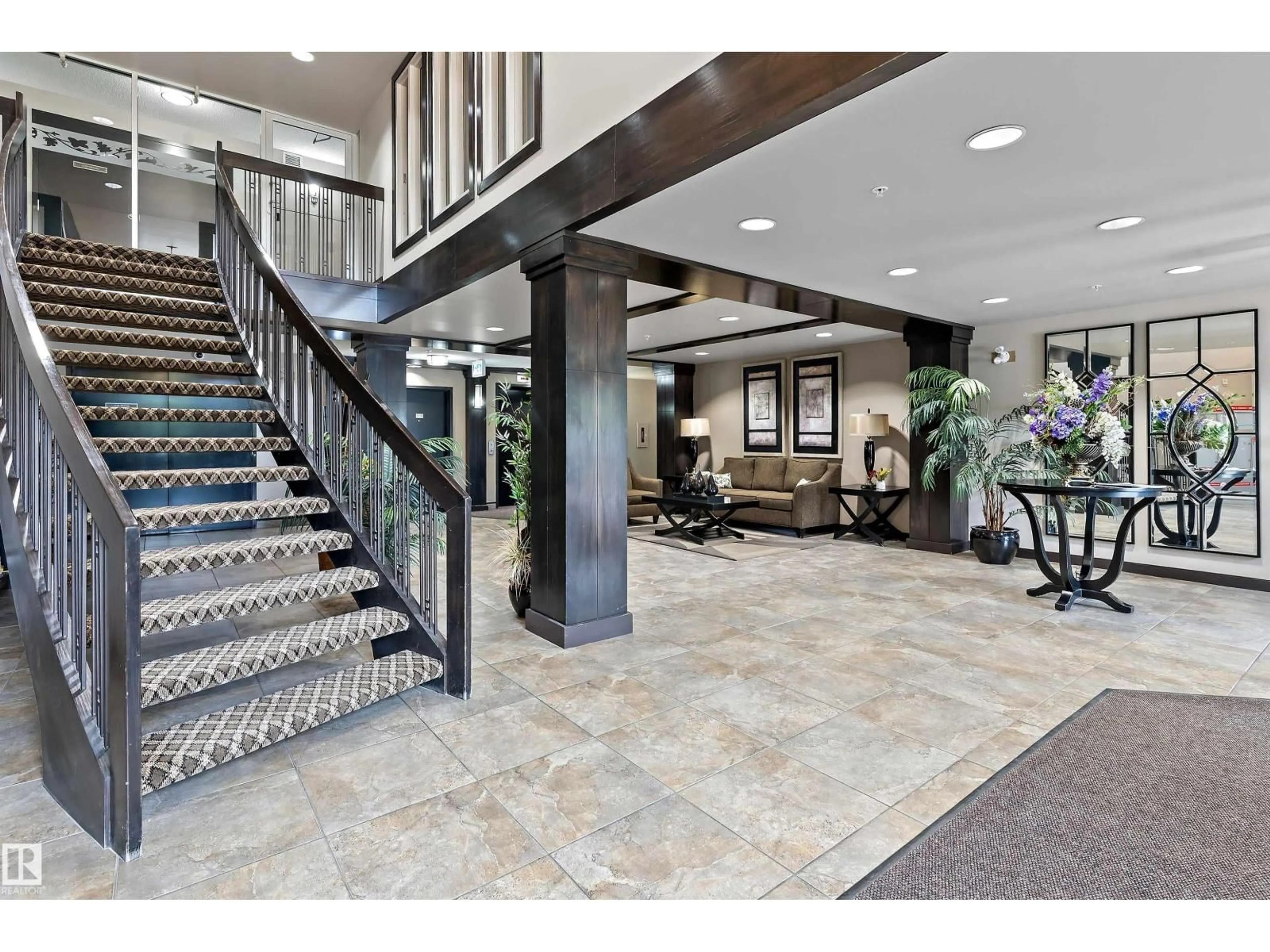 Lobby for 204 - 121 FESTIVAL WY, Sherwood Park Alberta T8A3B4