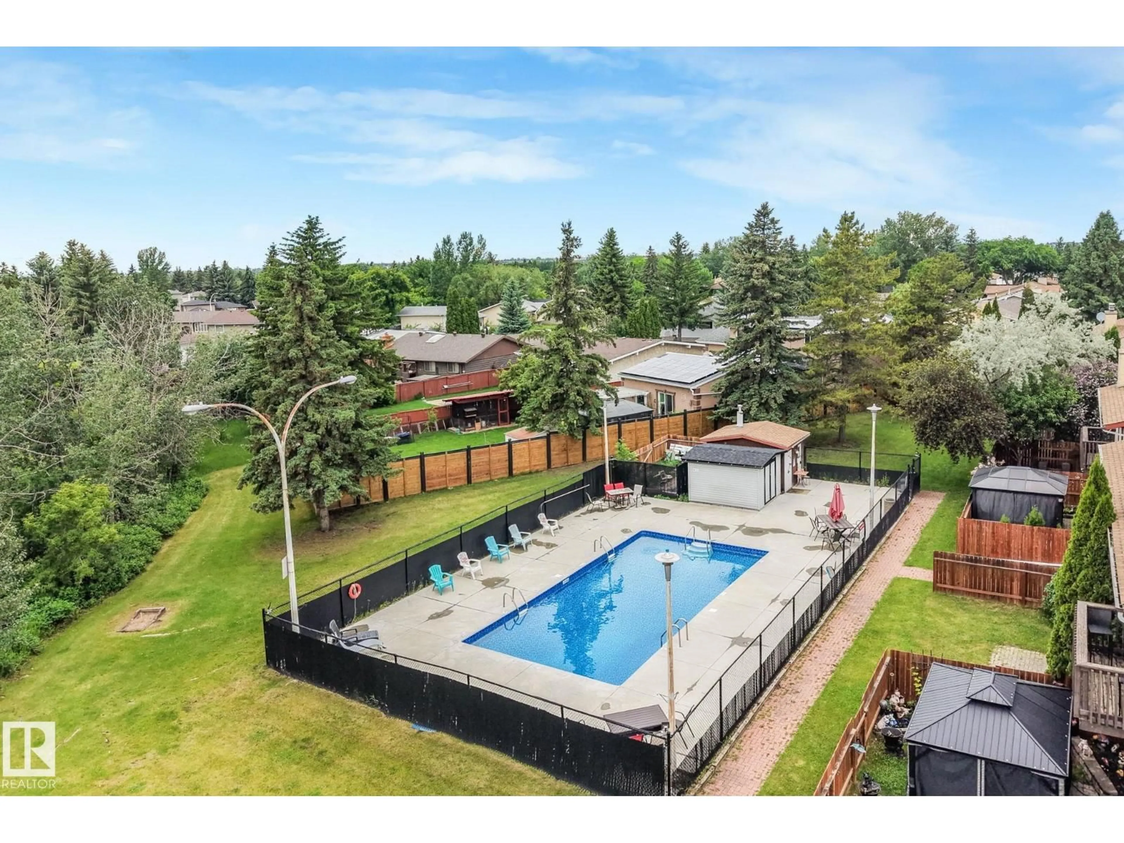 Pool for 2921 130 AV, Edmonton Alberta T5A3M1