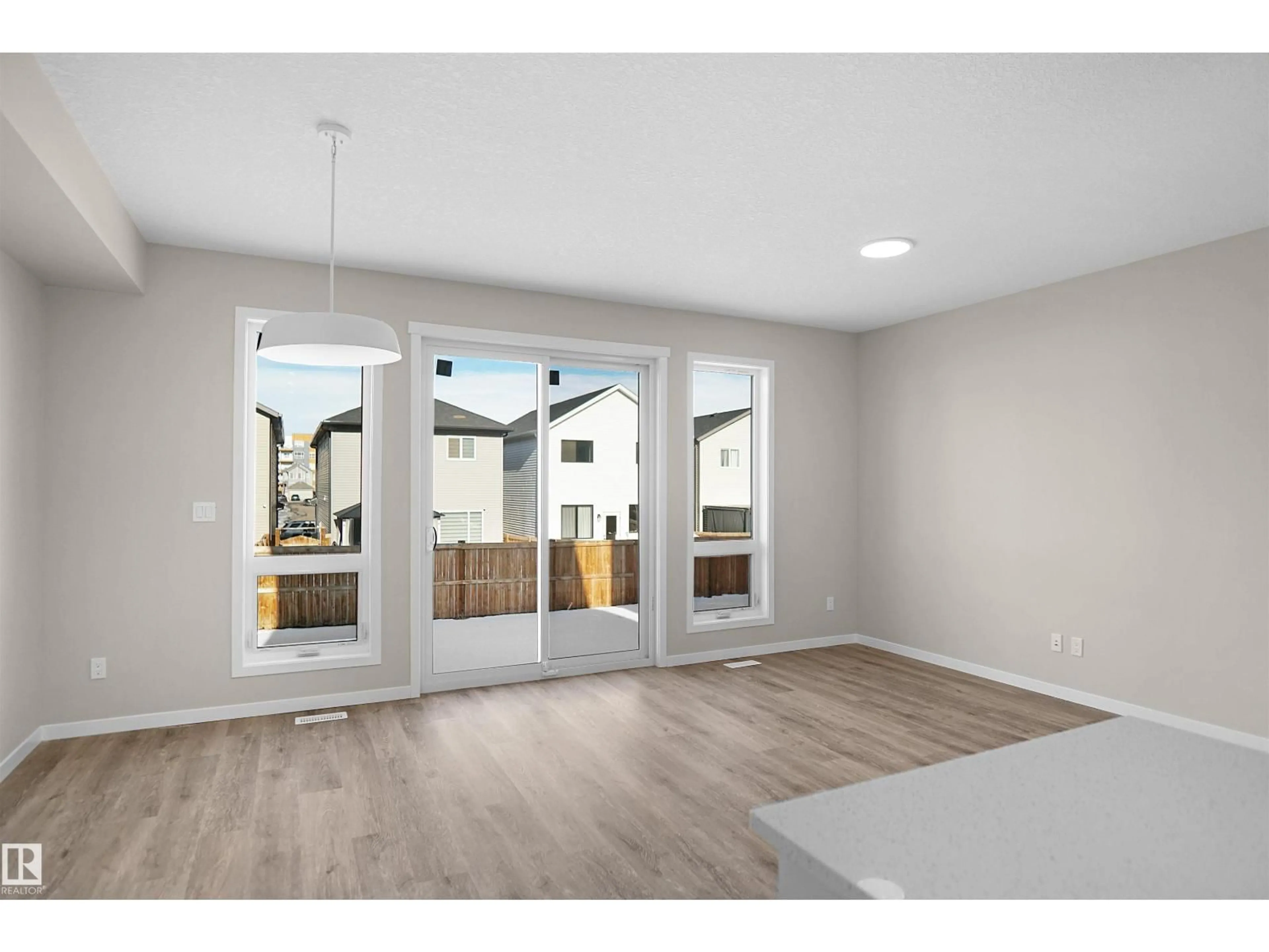 Indoor entryway for 22928 95 AV, Edmonton Alberta T5T7H5