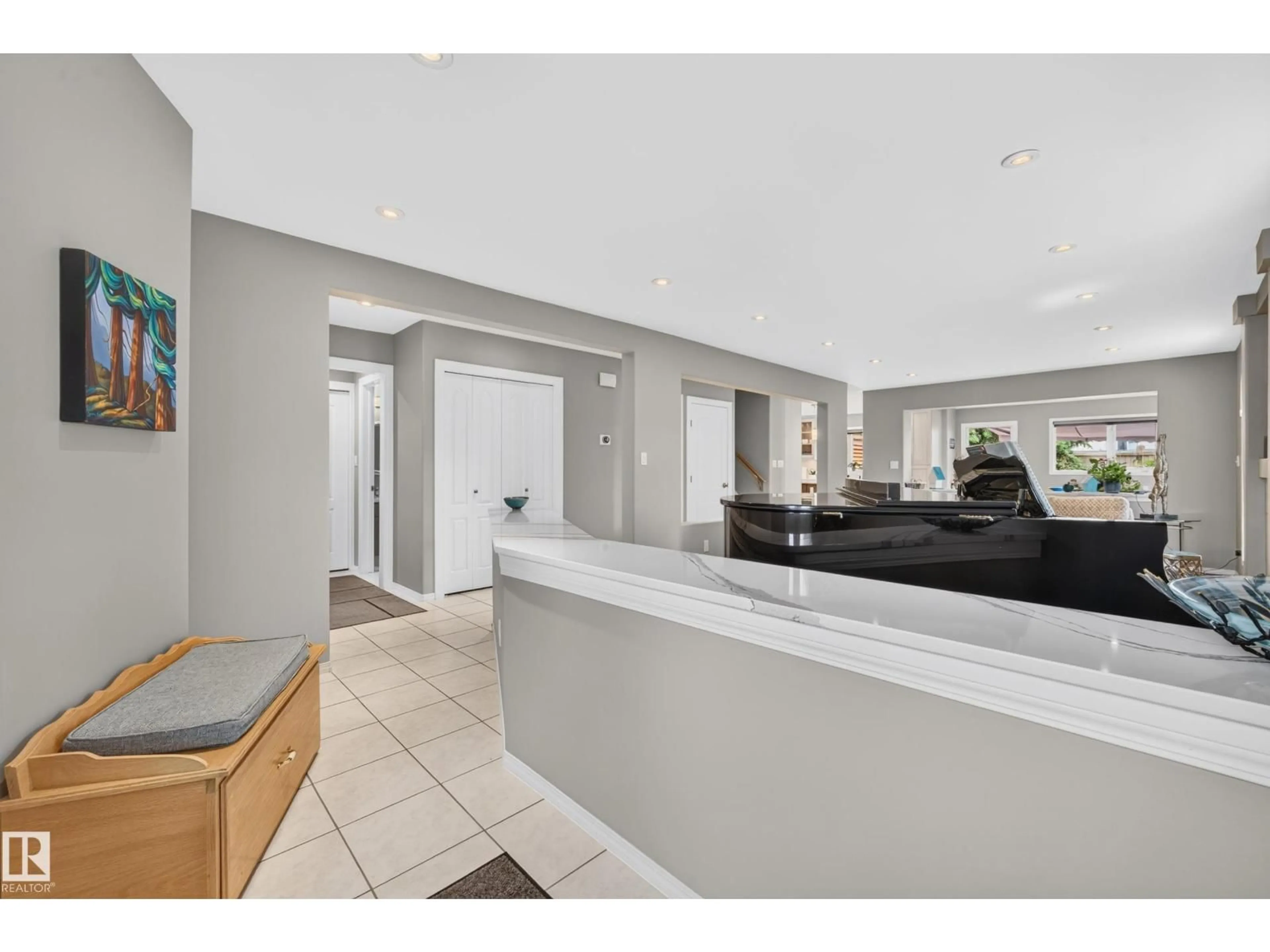 Indoor foyer for NW - 15827 67B ST, Edmonton Alberta T5Z3A8