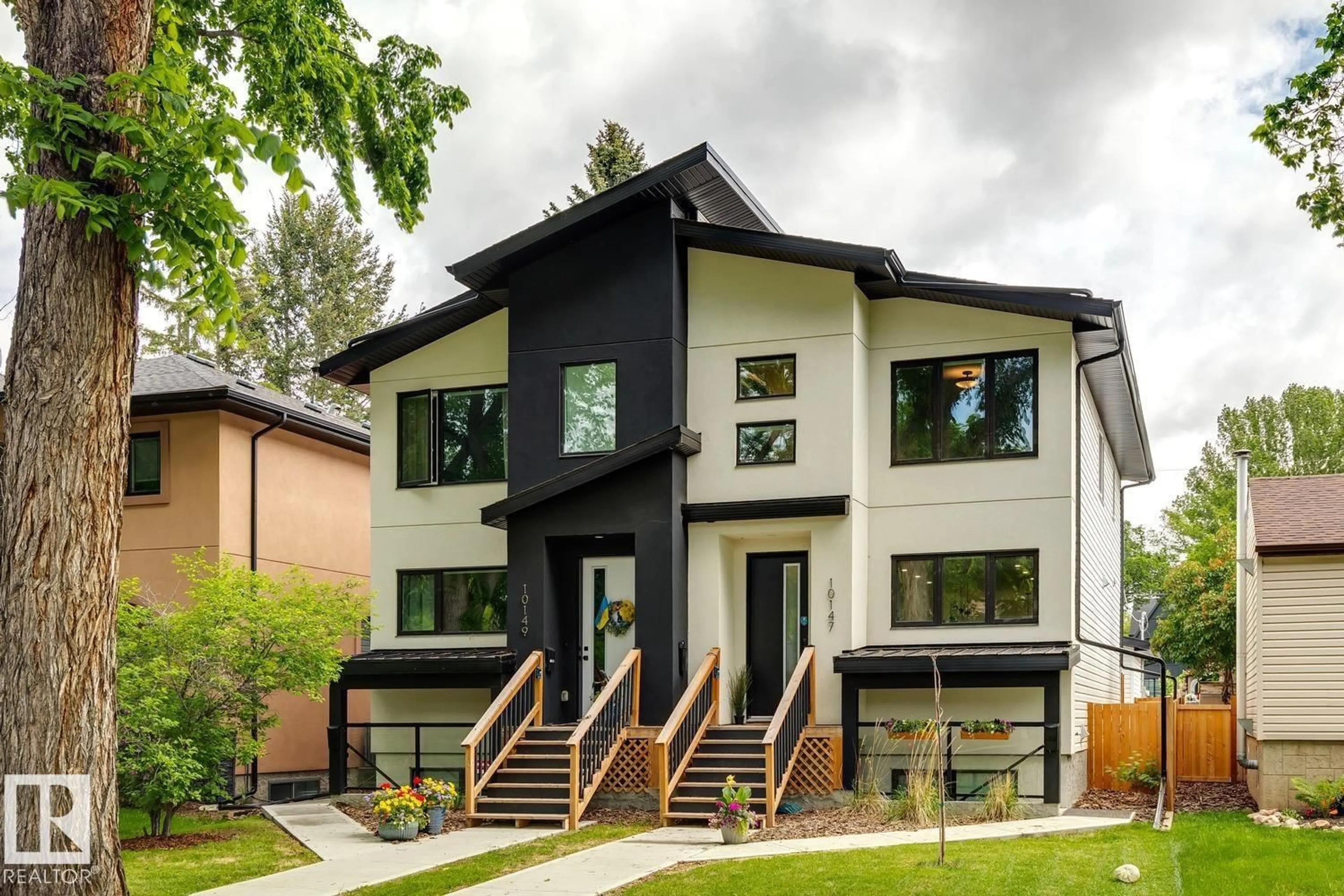 Home with brick exterior material, street for 49 - 10147 82 ST, Edmonton Alberta T6A3M1