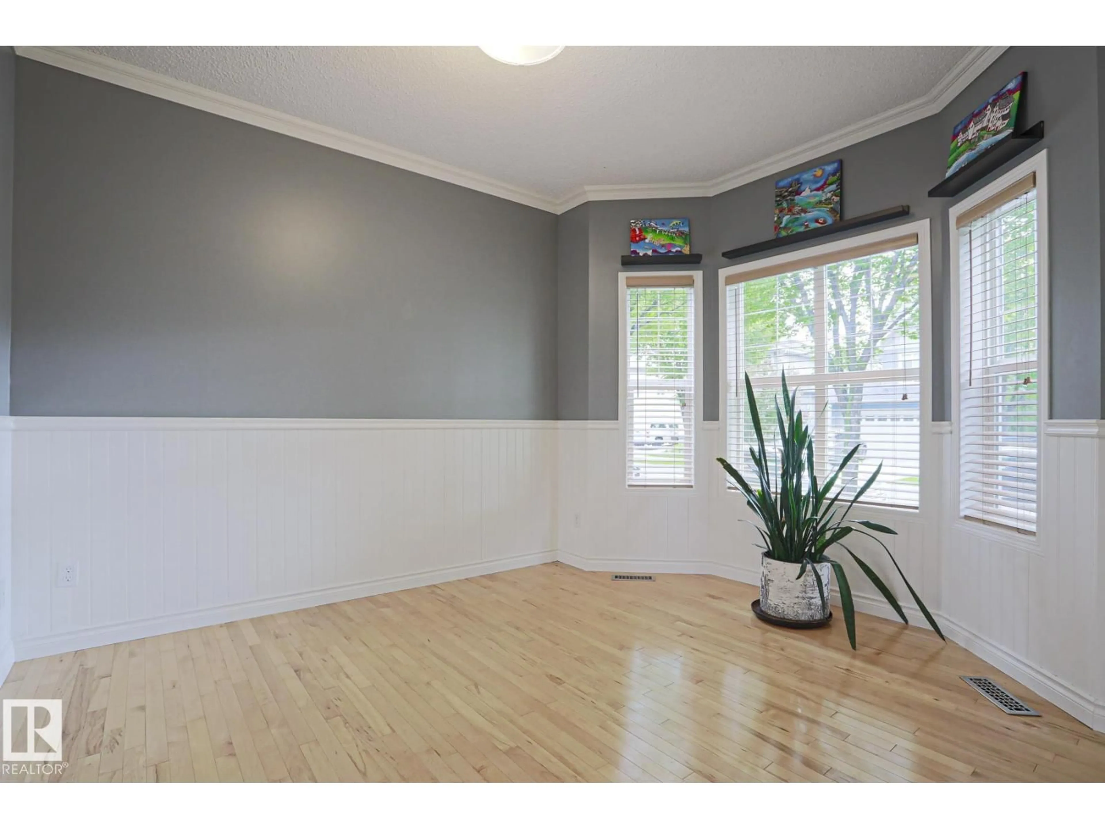 A pic of a room for NW - 1712 TOMLINSON CM, Edmonton Alberta T6R2W8
