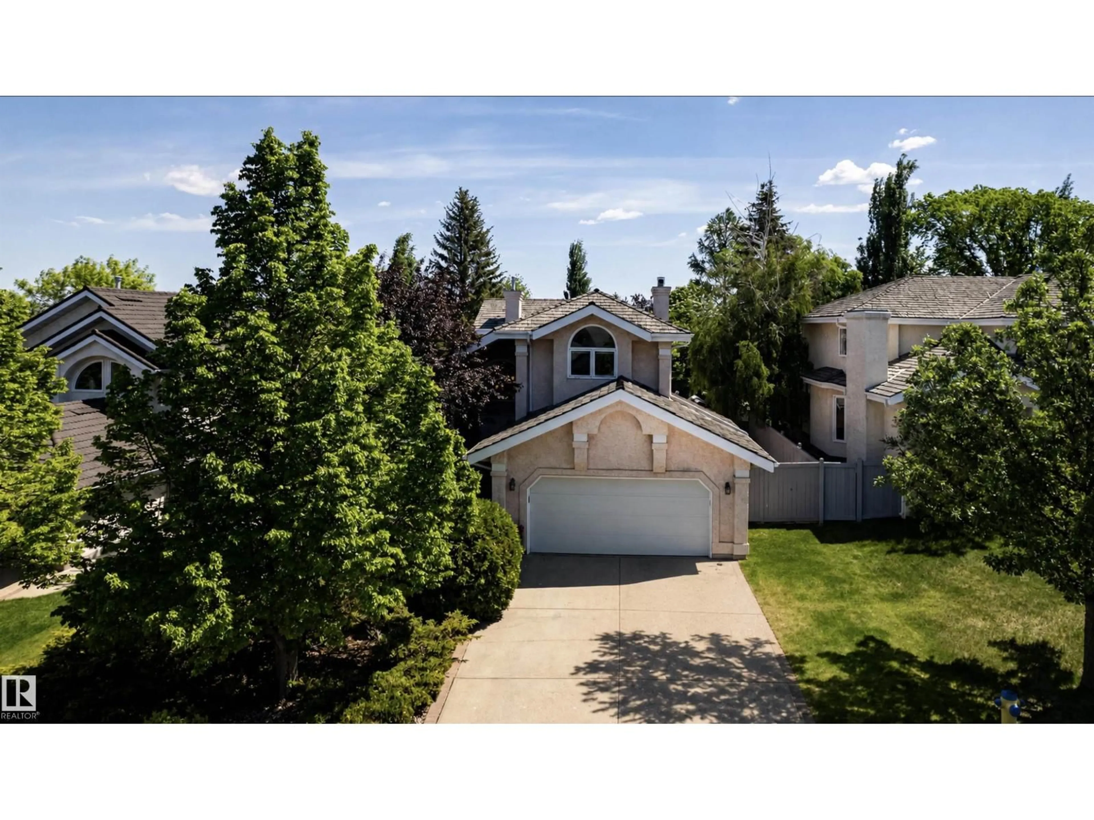 A pic from outside/outdoor area/front of a property/back of a property/a pic from drone, street for 315 OSLAND PL, Edmonton Alberta T6R2A2