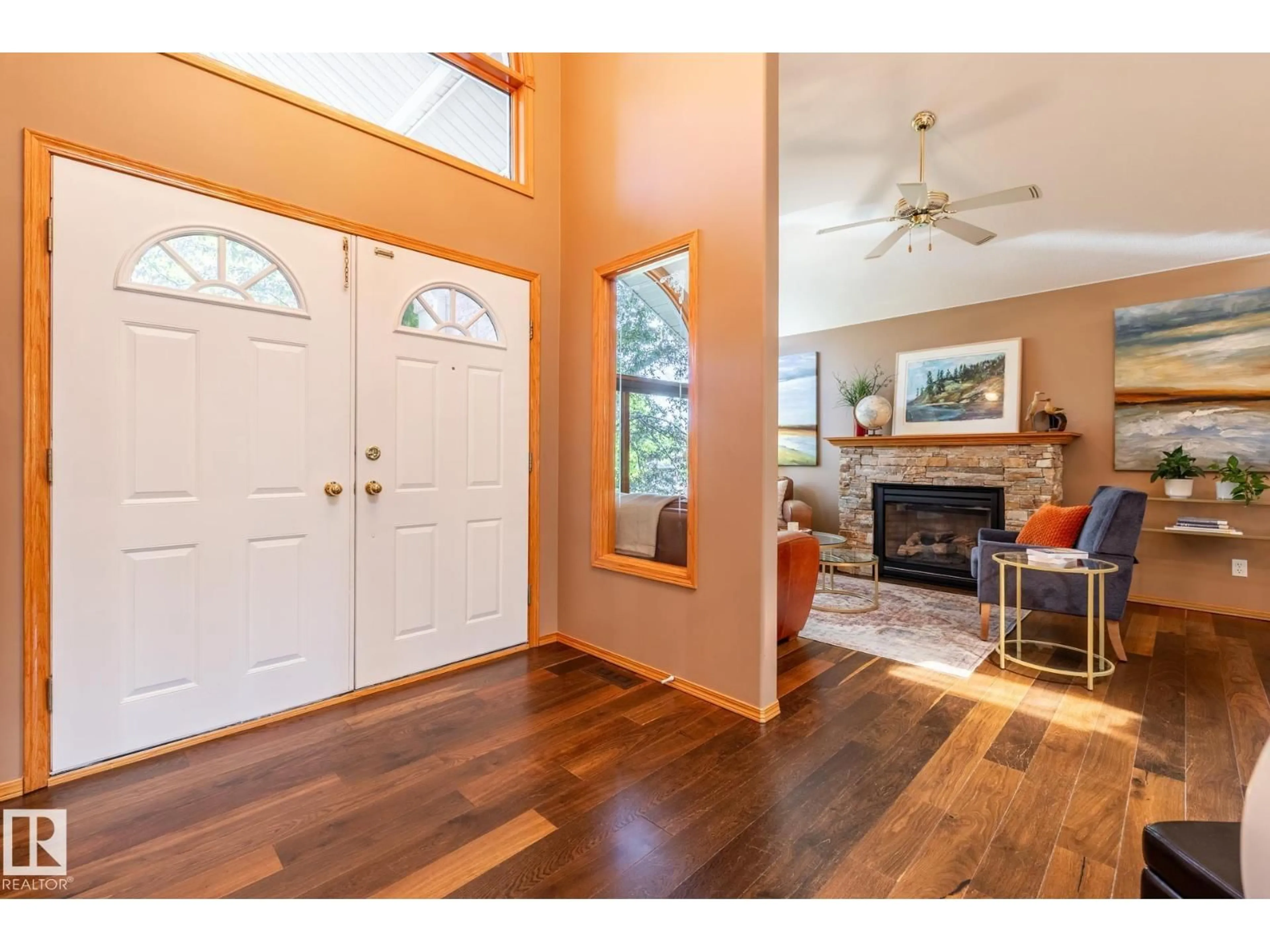 Indoor entryway for 315 OSLAND PL, Edmonton Alberta T6R2A2