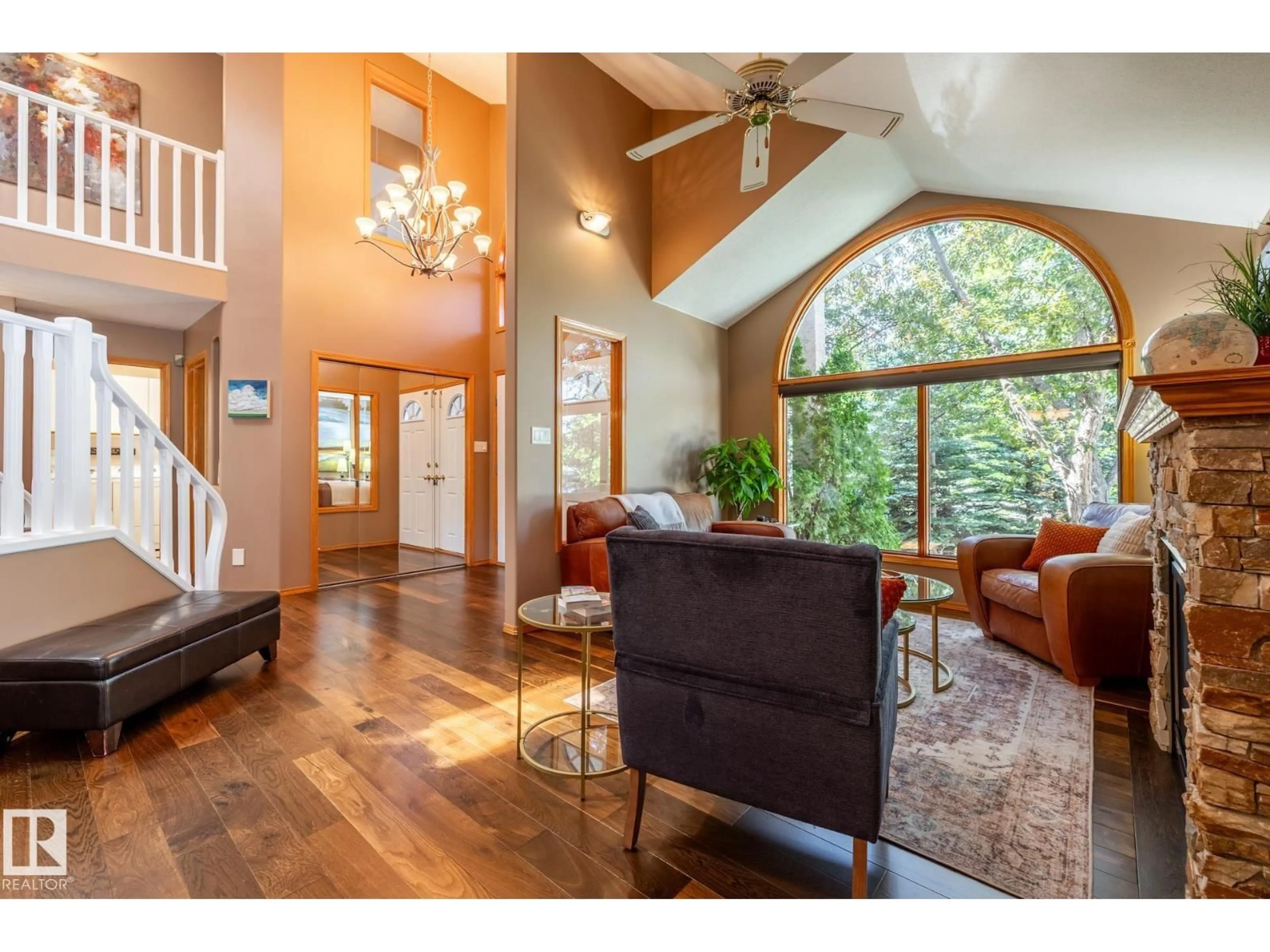 Indoor entryway for 315 OSLAND PL, Edmonton Alberta T6R2A2