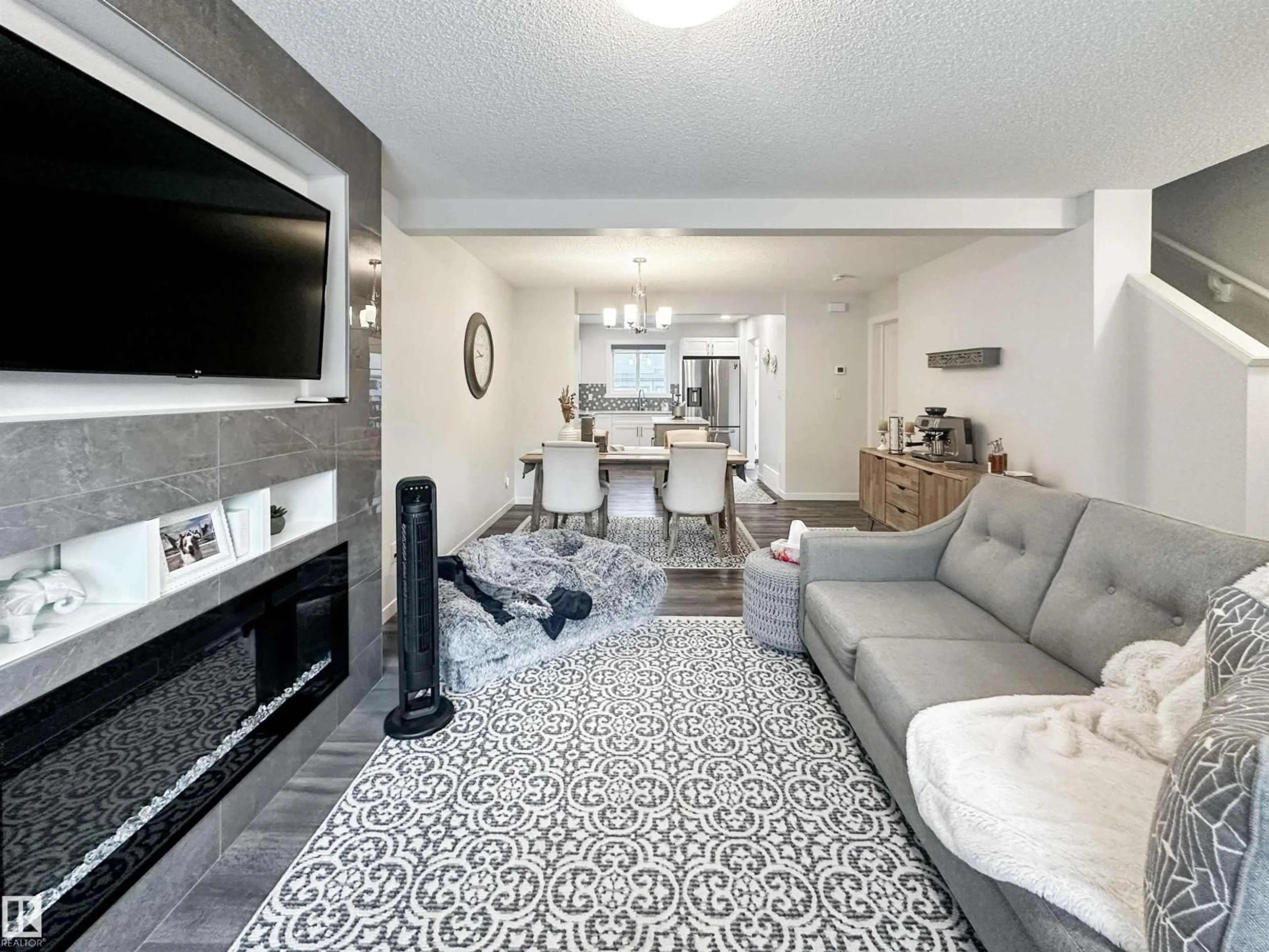 Living room with furniture, unknown for 1270 ROSENTHAL BV, Edmonton Alberta T5T7N6