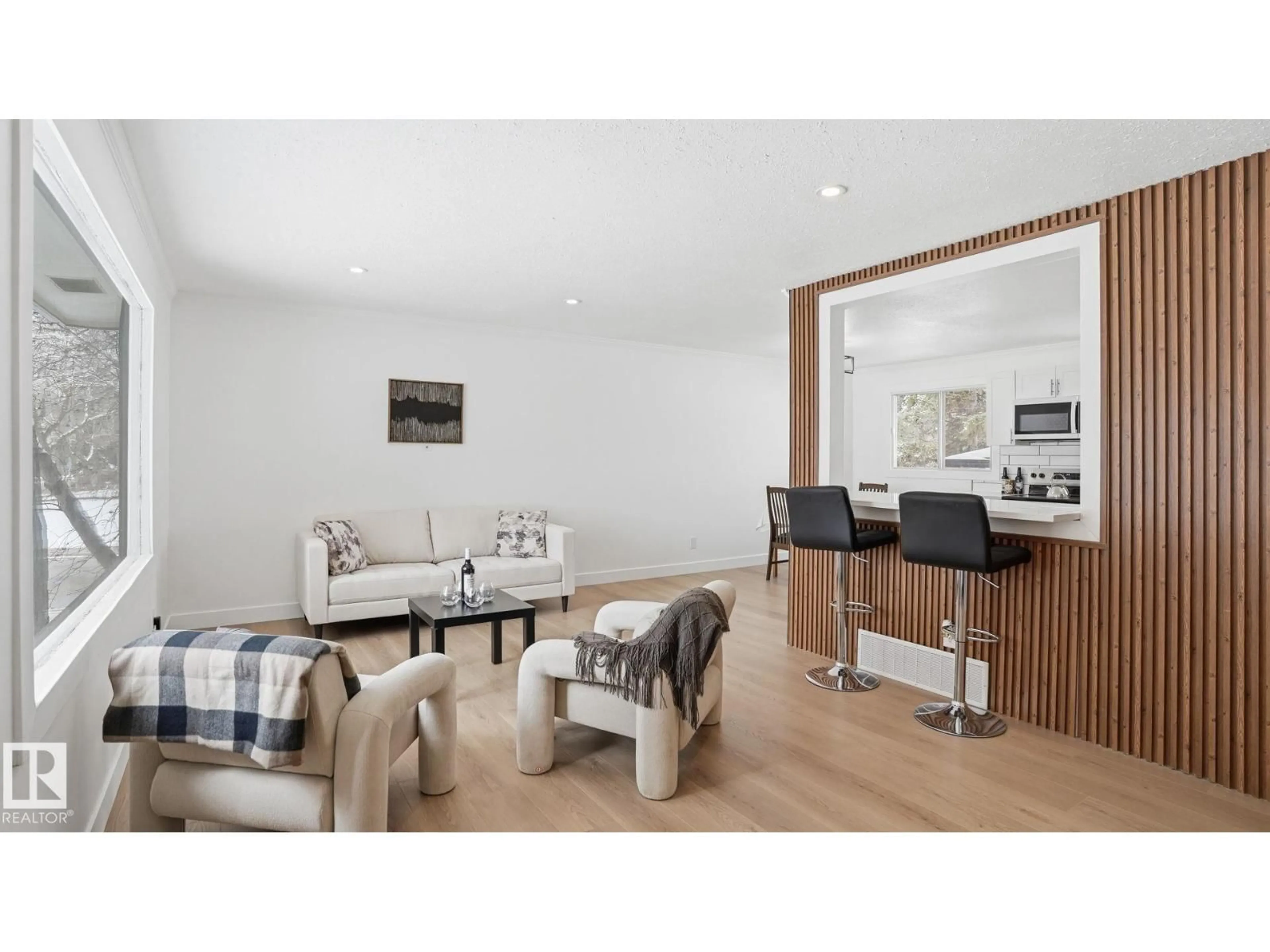 Living room with furniture, wood/laminate floor for 899 ALDER AV, Sherwood Park Alberta T8A1V4