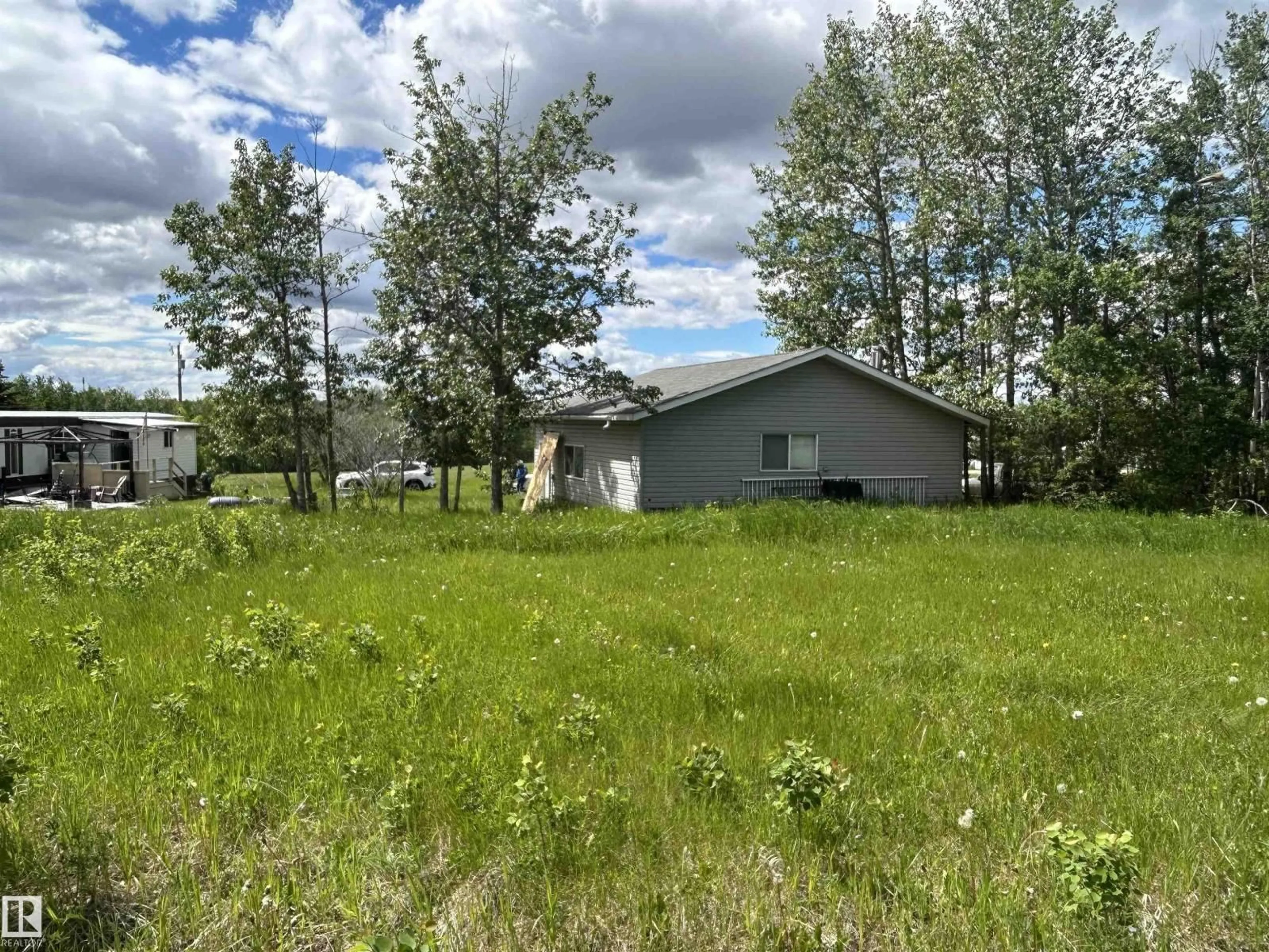 Shed for 45 23319 TWP ROAD 572, Rural Sturgeon County Alberta T0A1N5