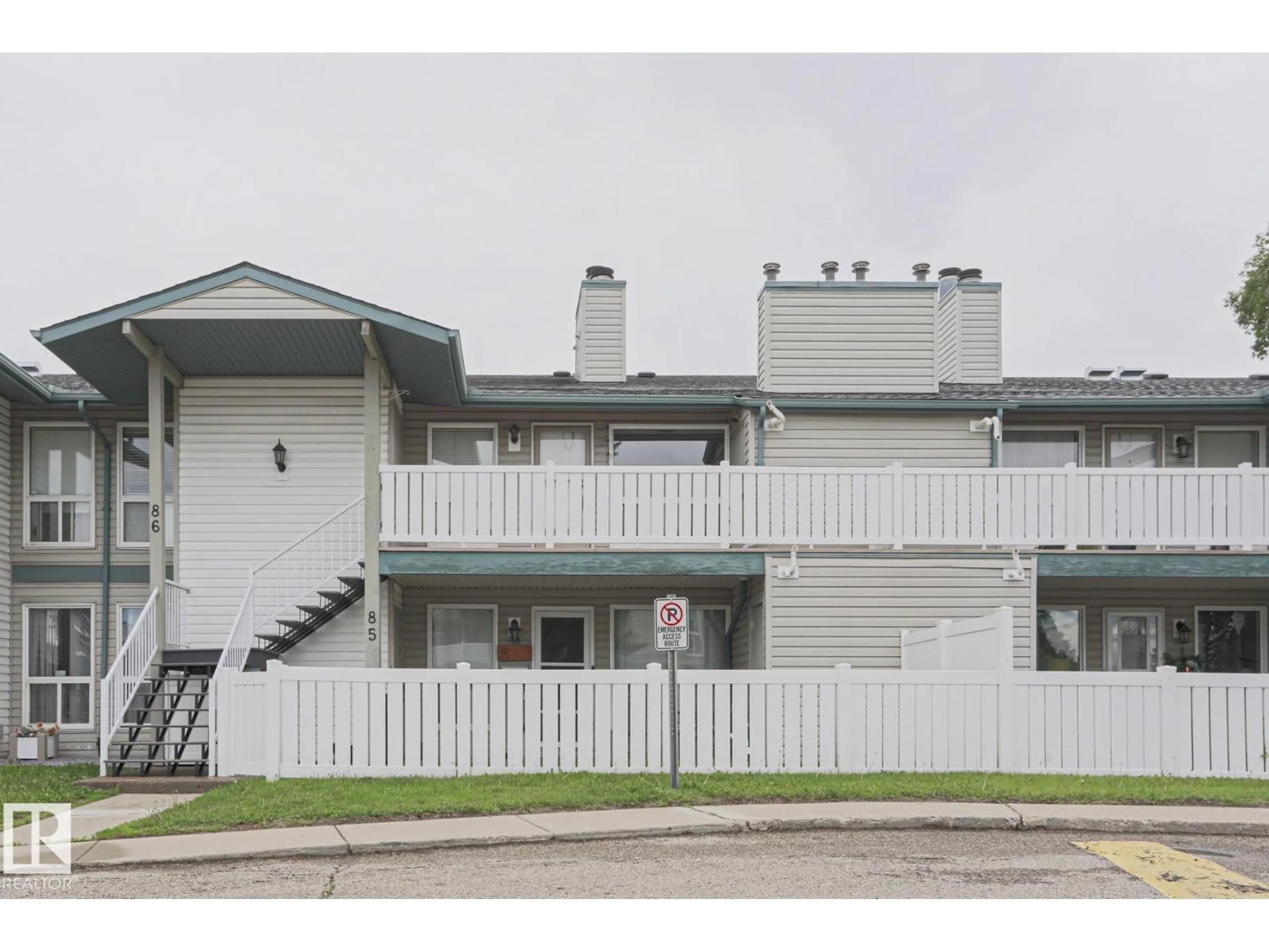 Home with vinyl exterior material, unknown for #86 - 2703 79 ST, Edmonton Alberta T6K3Z6