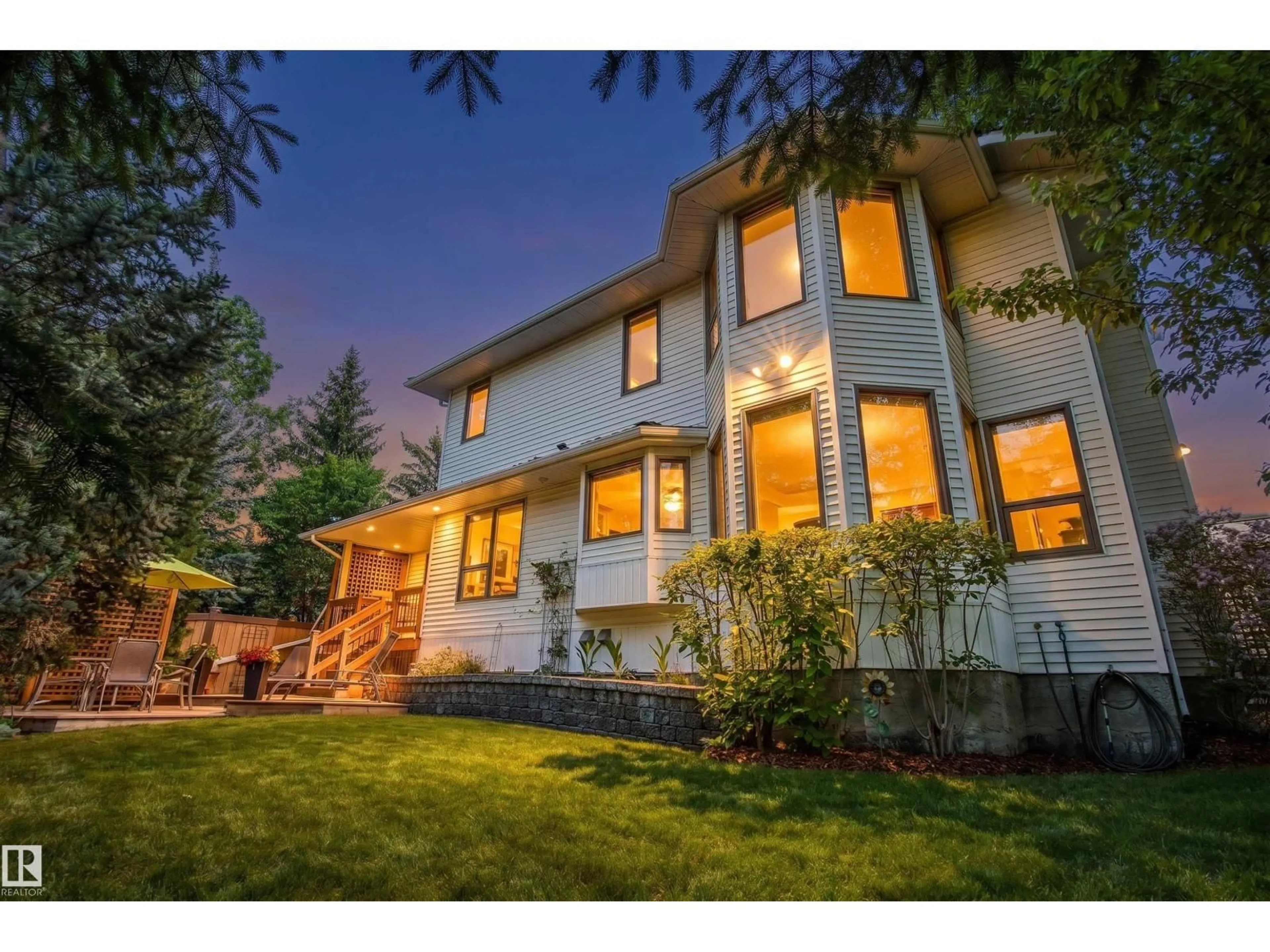 Home with vinyl exterior material, unknown for 624 BUTCHART WD, Edmonton Alberta T6R1R5