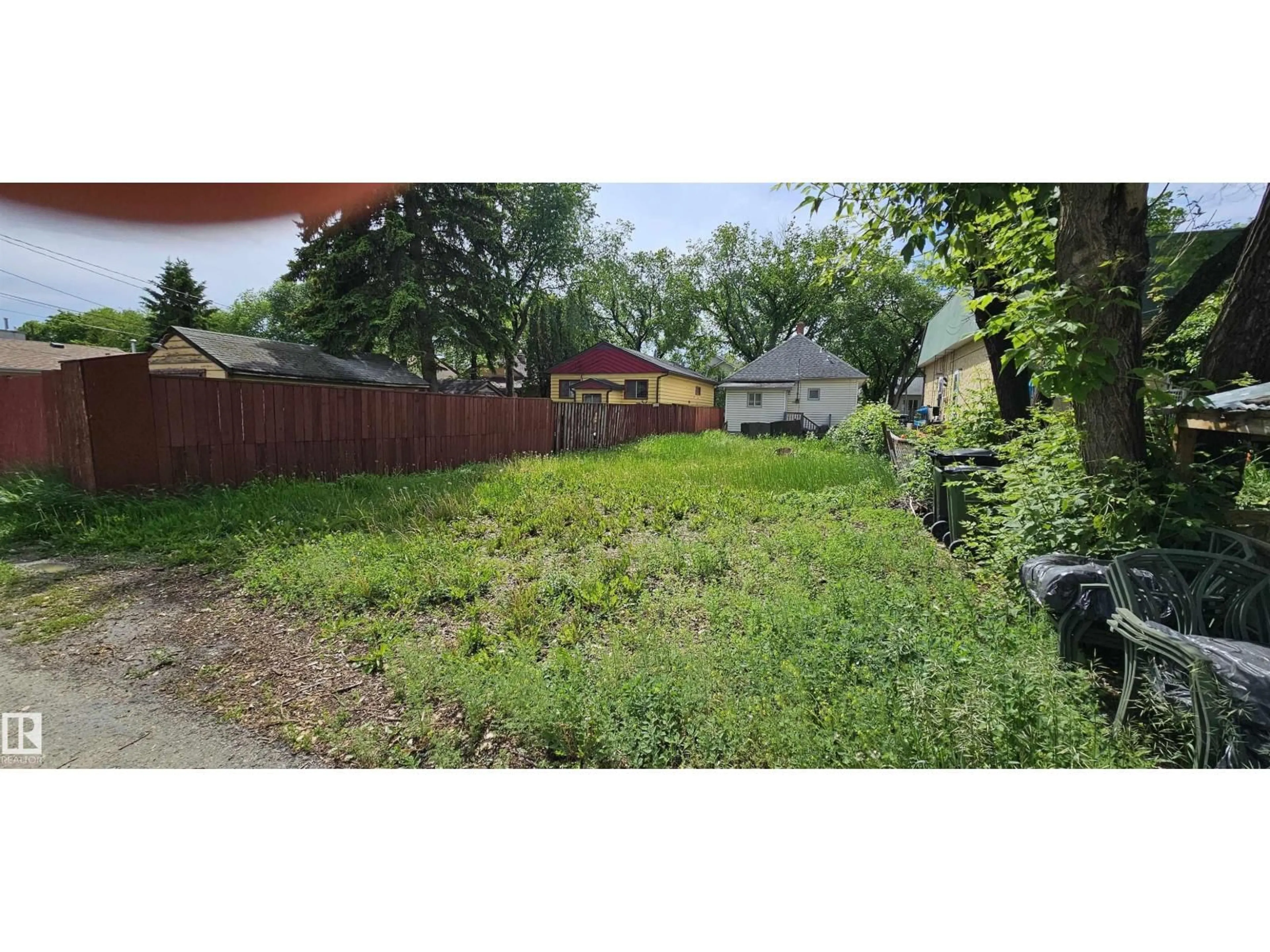 Patio, street for NW - 12741 117 ST, Edmonton Alberta T5E5J6