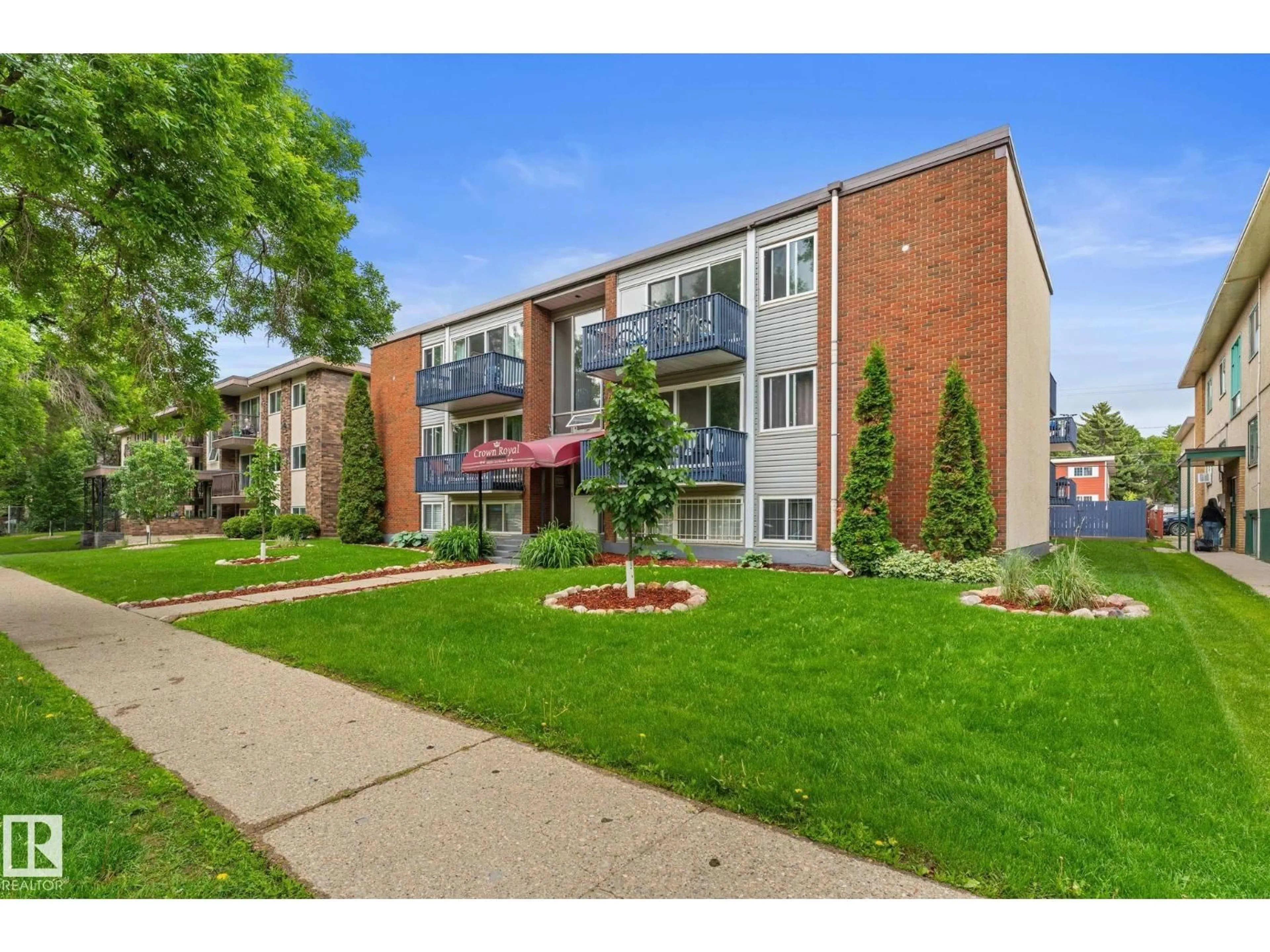 Unknown for 102 - 10225 114 ST NW, Edmonton Alberta T5K1S1