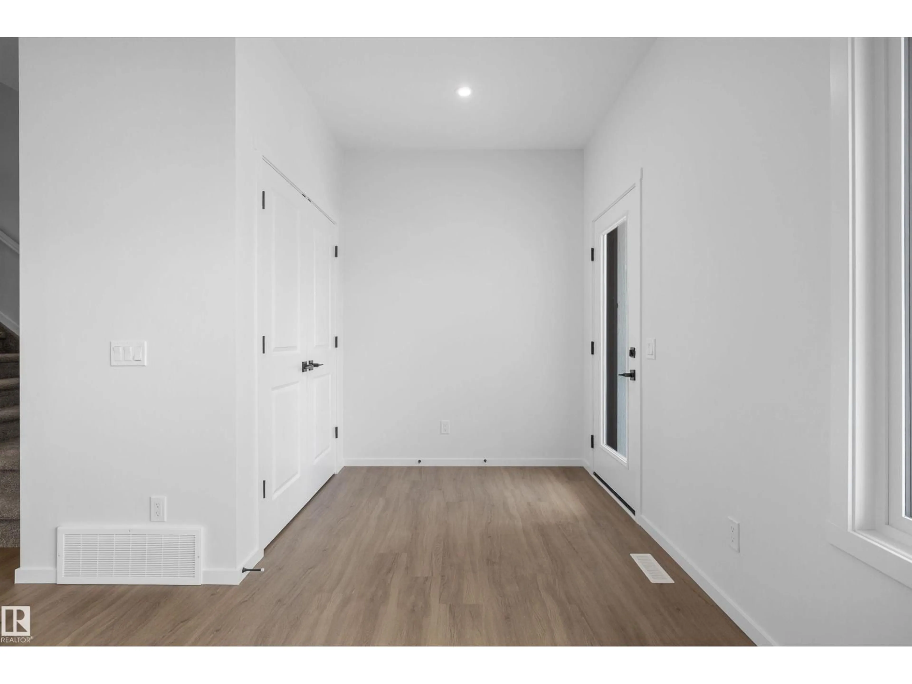 Indoor entryway for 133 MUSTANG CL, Ardrossan Alberta T8E0C1