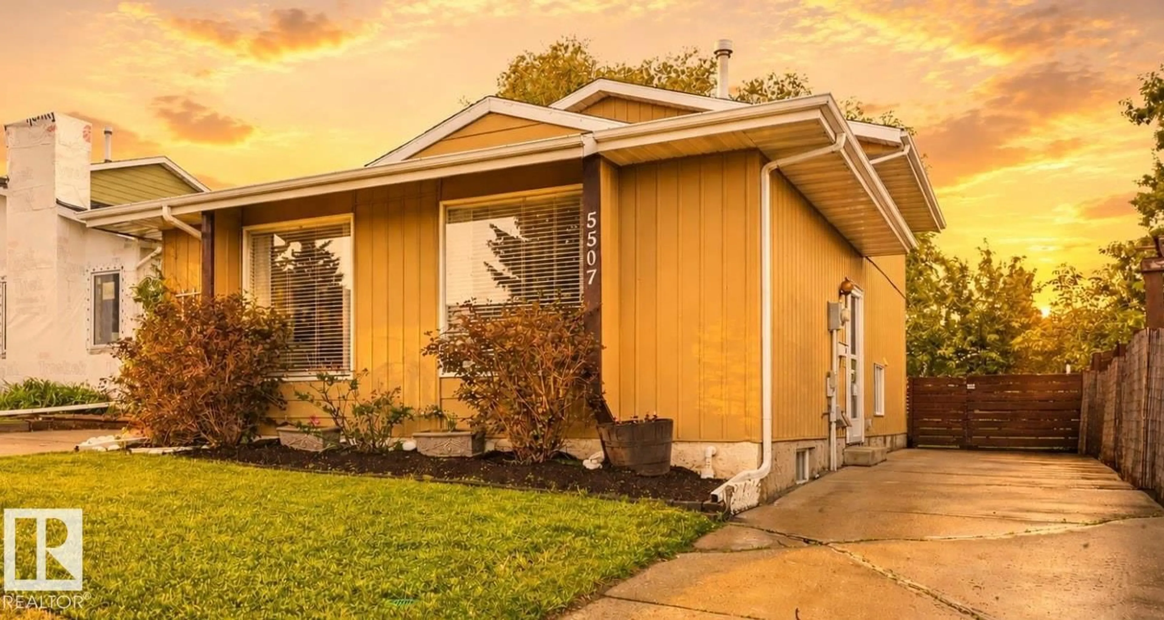 Home with vinyl exterior material, street for 5507 51 AV, Beaumont Alberta T4X1E2
