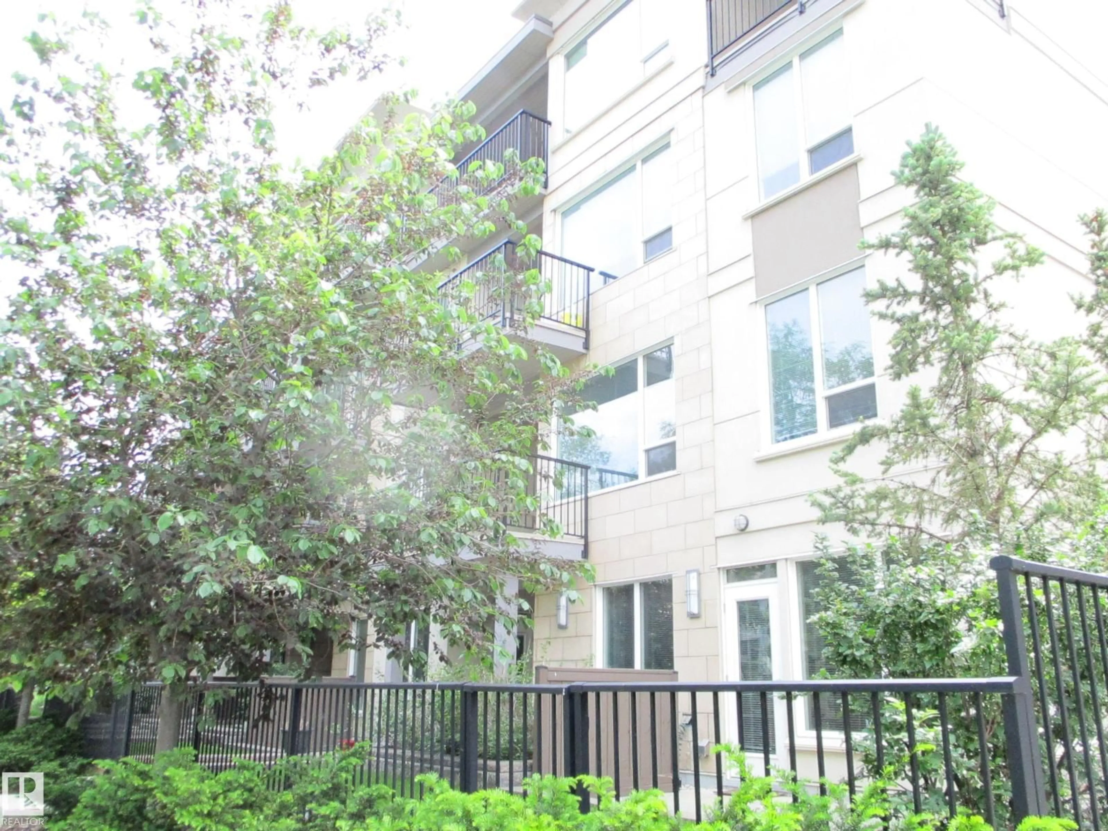 Patio, building for #408 - 9907 91 AV, Edmonton Alberta T6E2T7