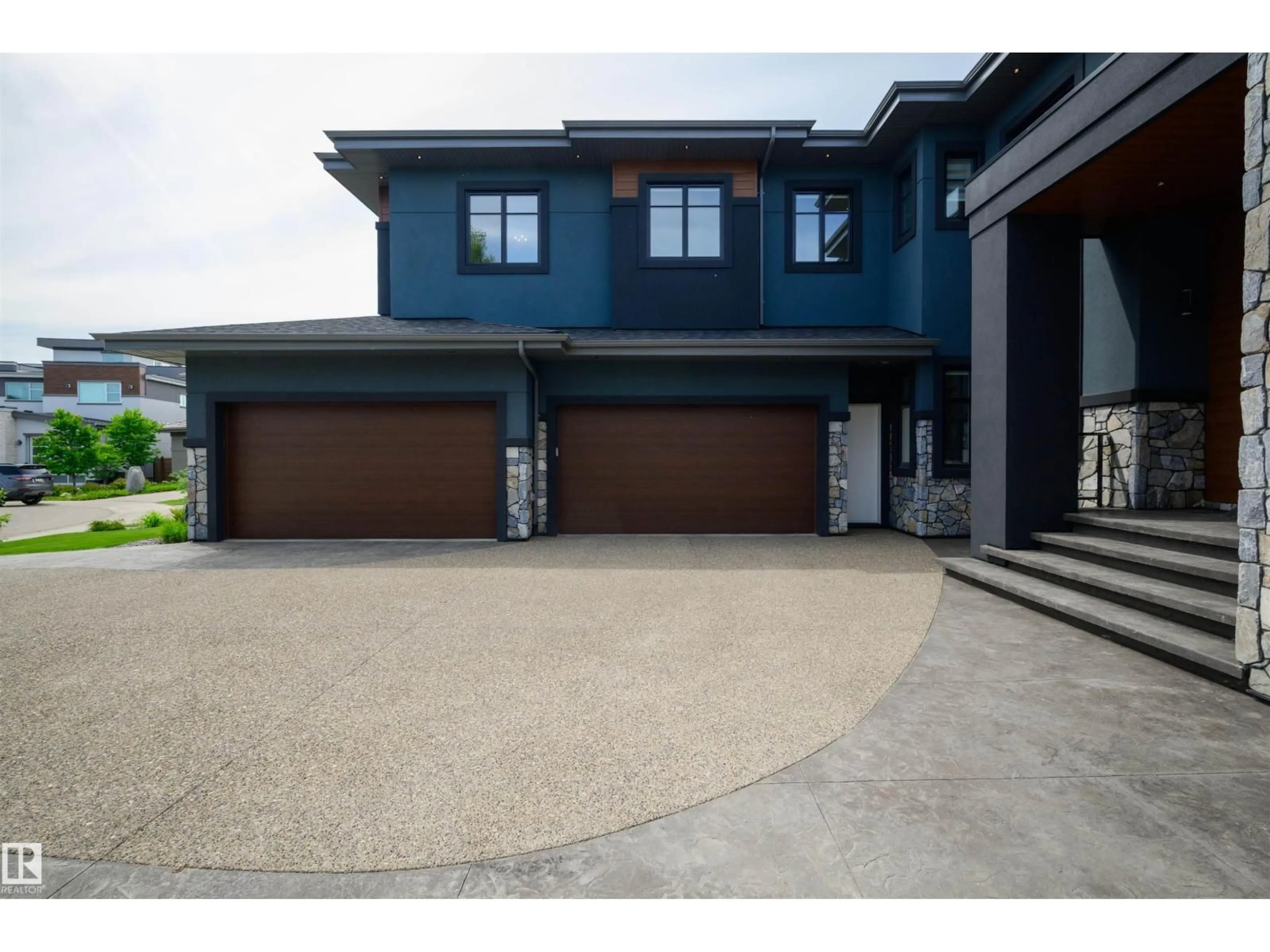 Indoor garage for 1117 WAHL PL, Edmonton Alberta T6W3G6