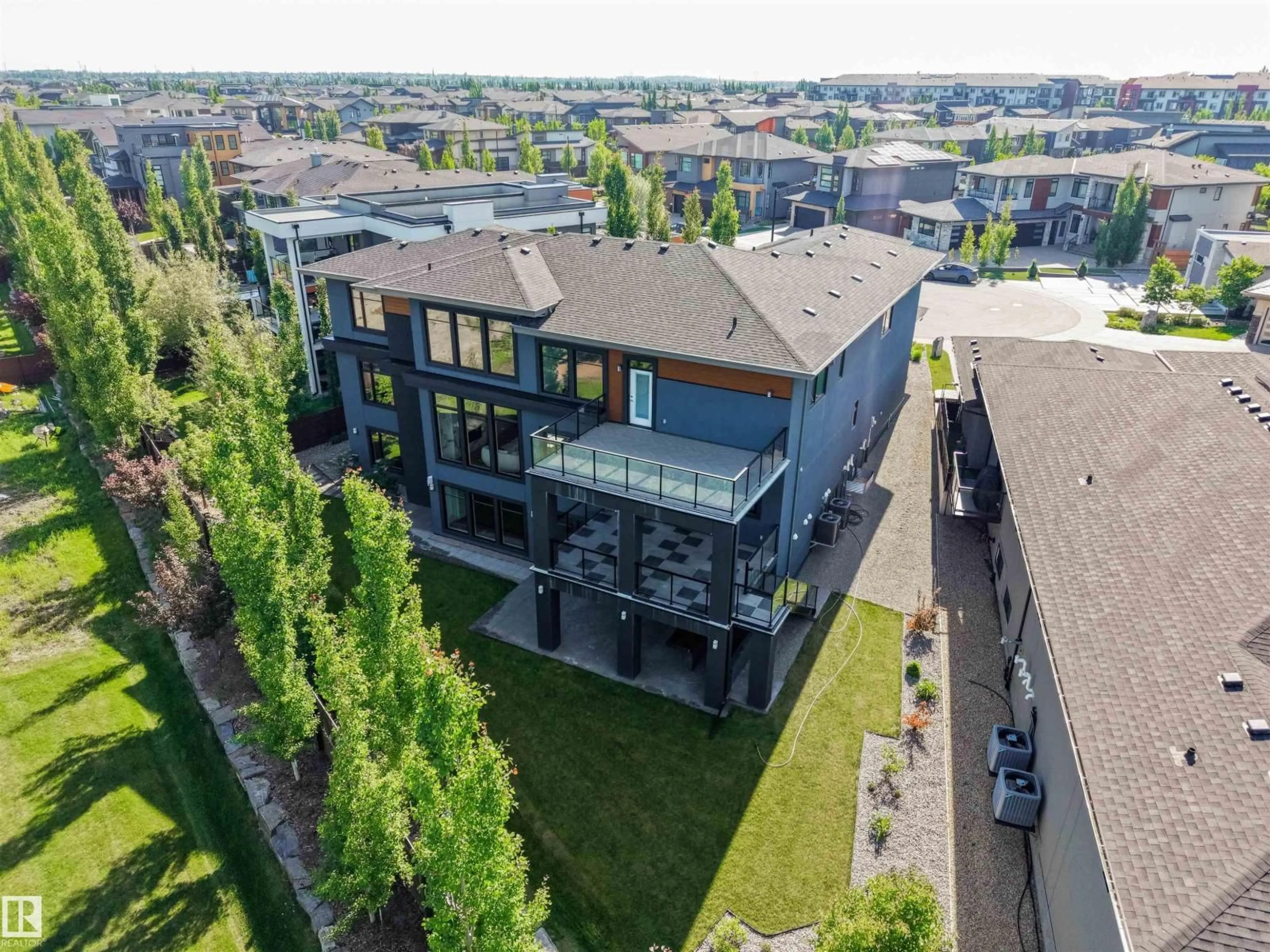 A pic from outside/outdoor area/front of a property/back of a property/a pic from drone, unknown for 1117 WAHL PL, Edmonton Alberta T6W3G6