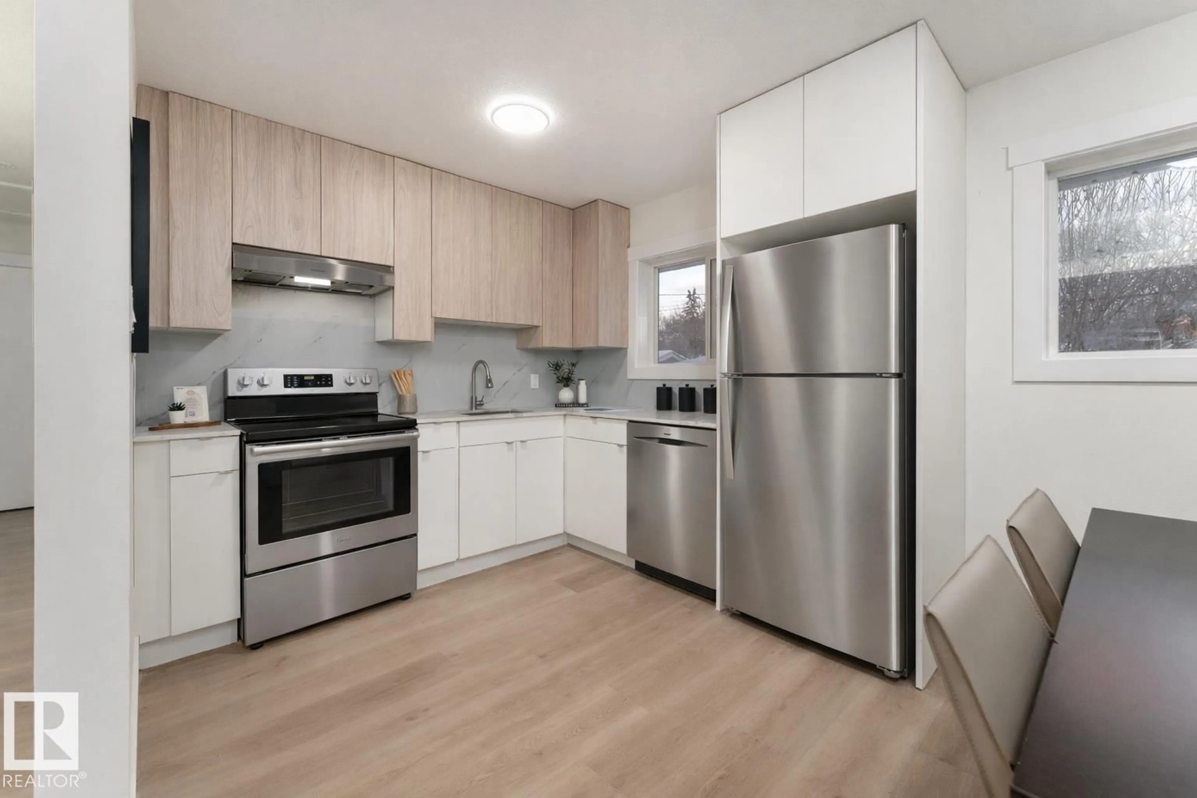 Standard kitchen, wood/laminate floor for 12220 51 ST, Edmonton Alberta T5W3H2