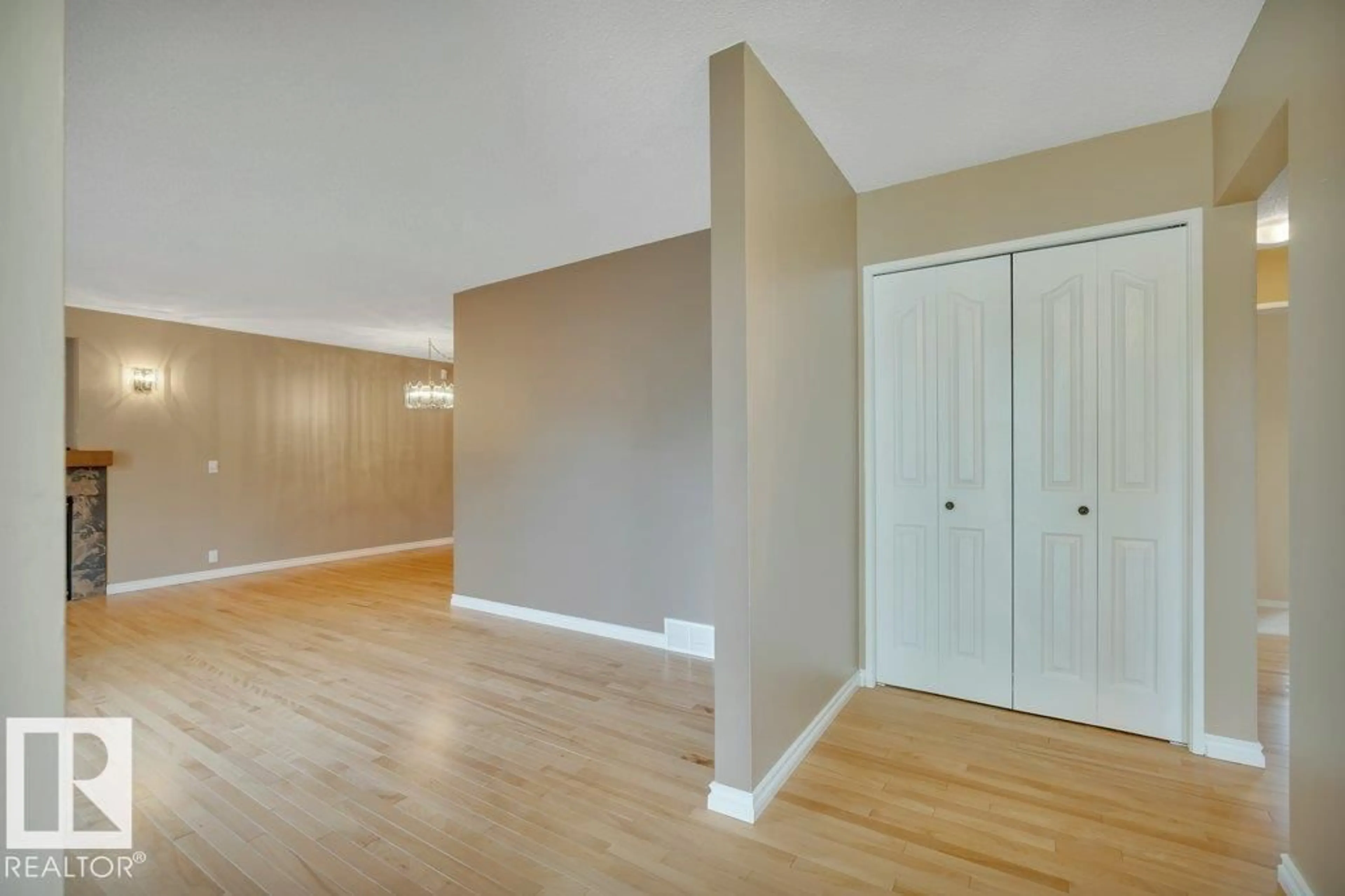 Unknown for 1020 KEITH ROAD, Sherwood Park Alberta T8A1G3