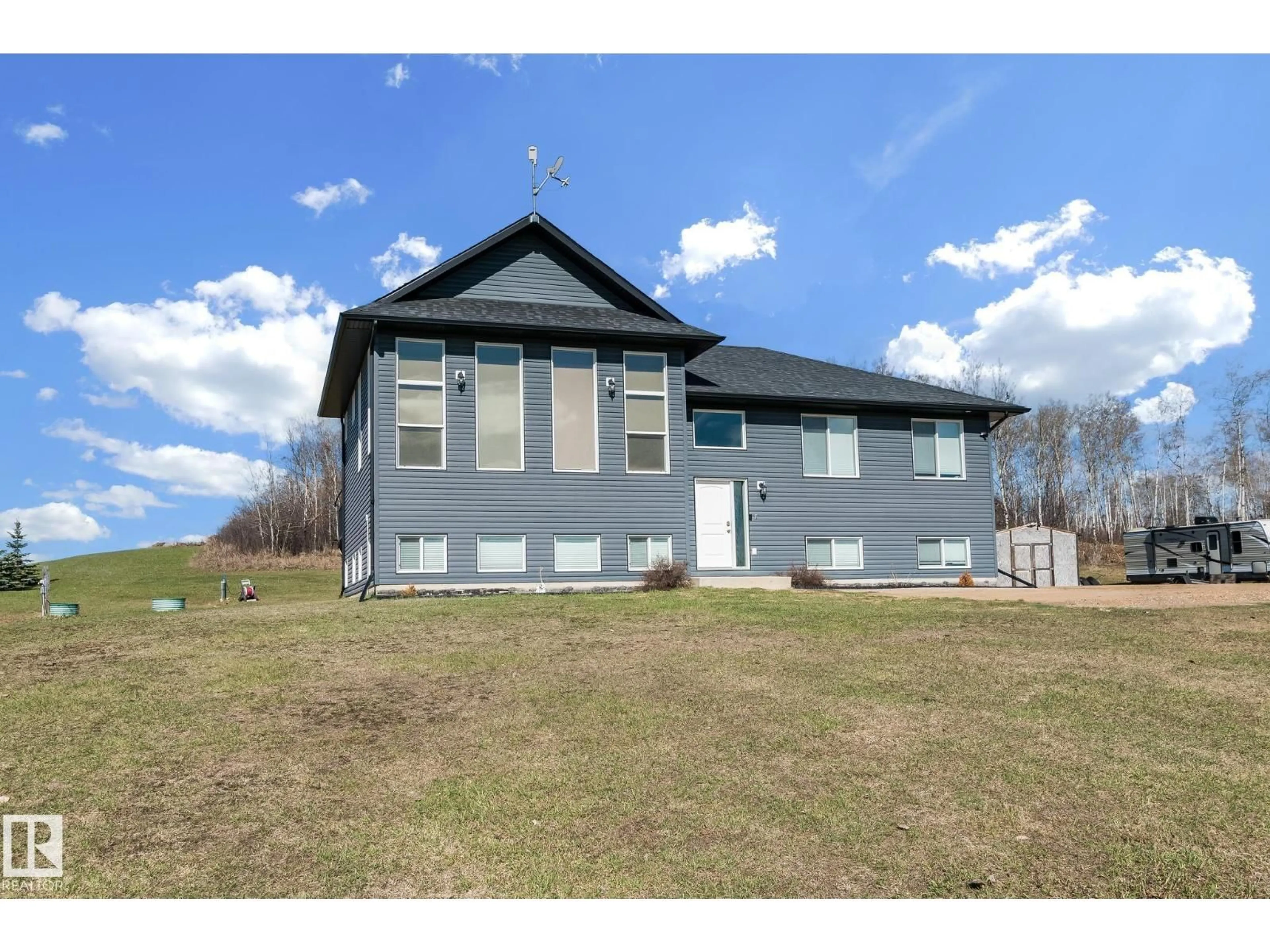 Home with vinyl exterior material, building for 61119 - 24 RGE RD 465, Rural Bonnyville M.D. Alberta T9N2J6