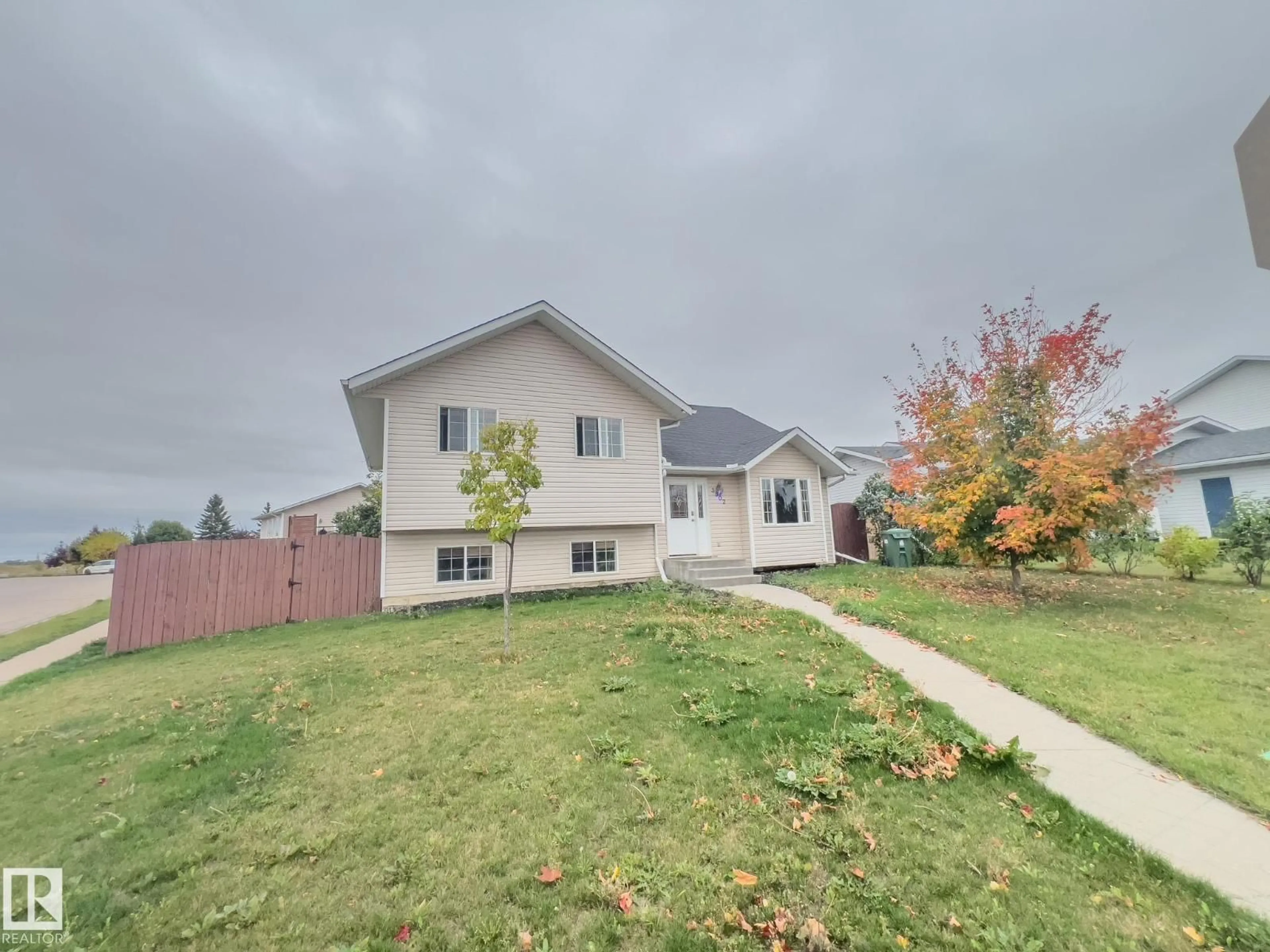 Unknown for 3802 42 AV, Bonnyville Town Alberta T9N2J9