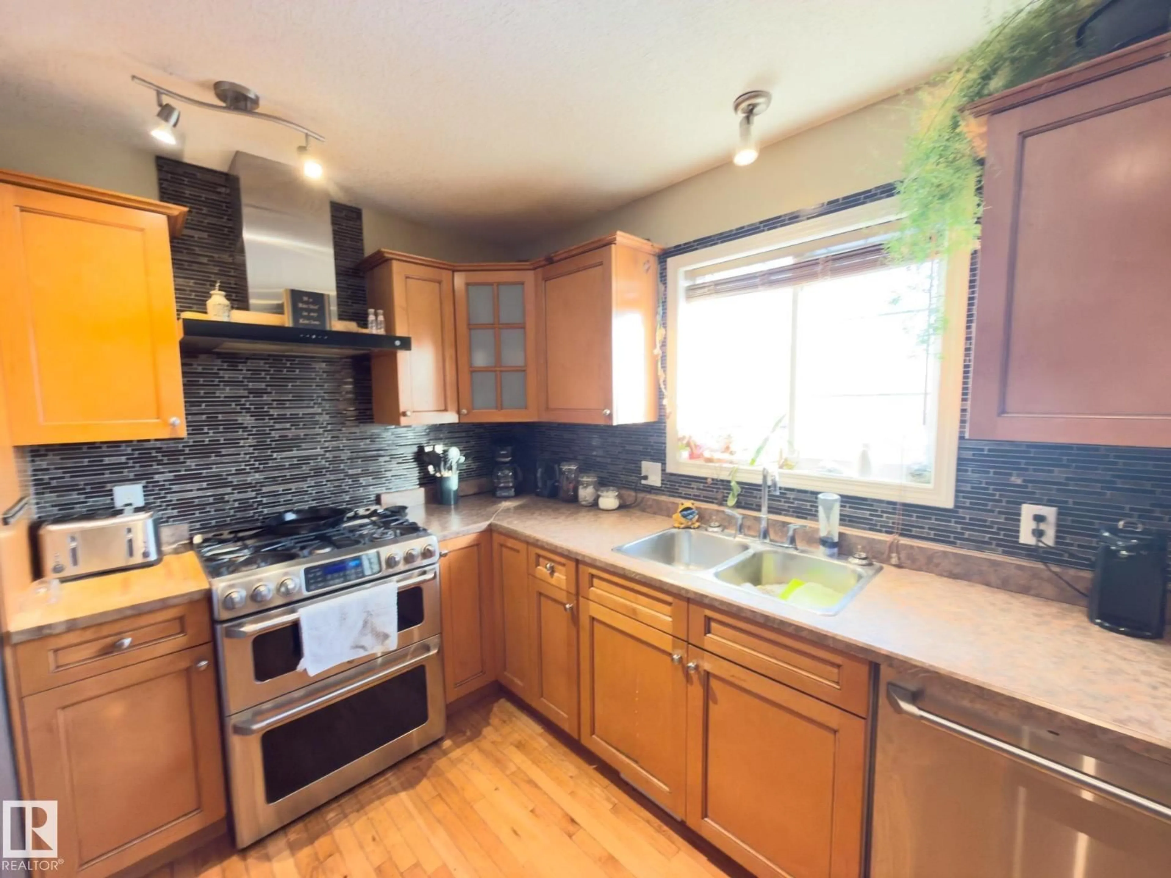 Standard kitchen, wood/laminate floor for 3802 42 AV, Bonnyville Town Alberta T9N2J9
