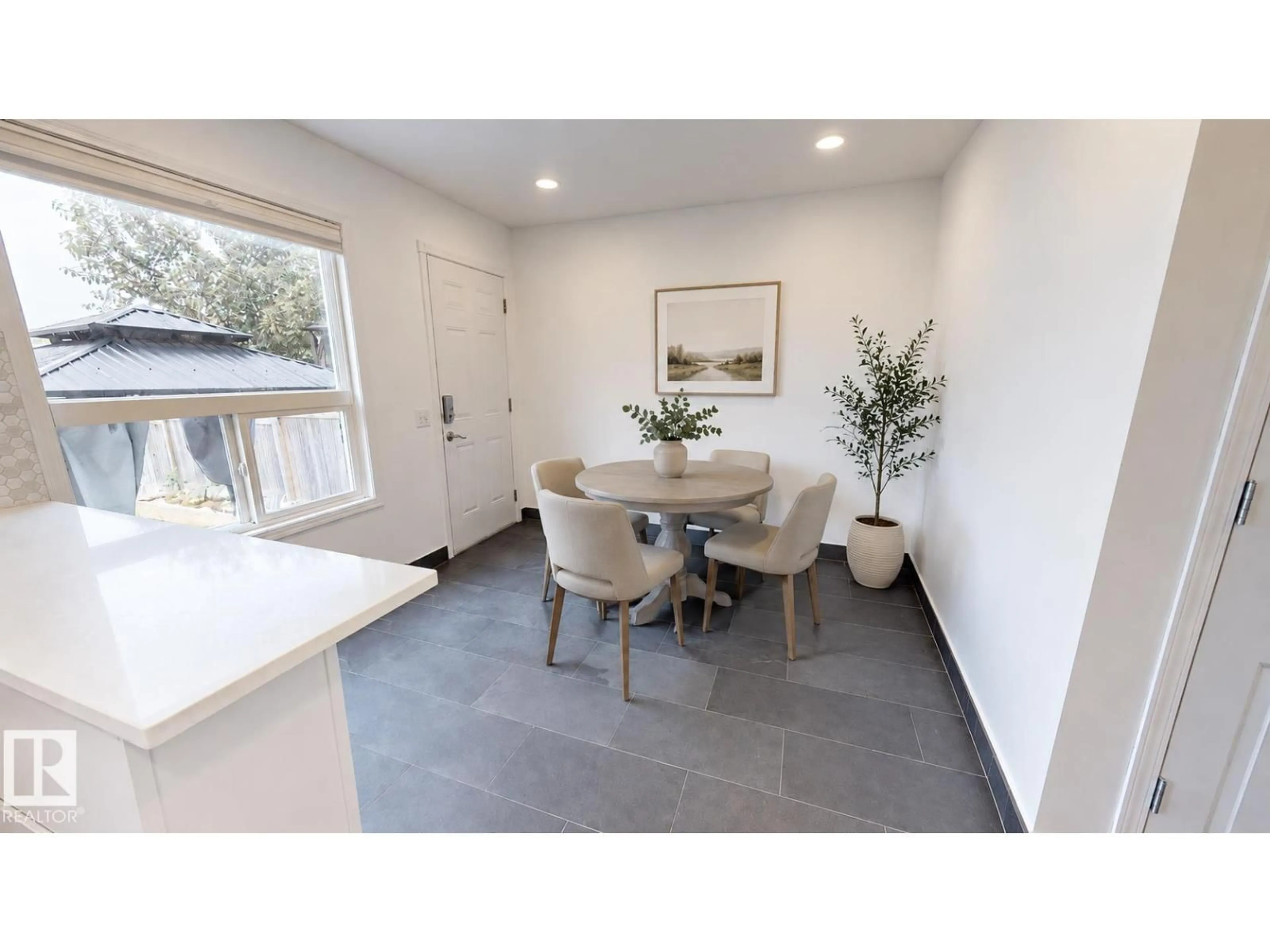 A pic of a room for 4756 156 AV, Edmonton Alberta T5Y0B5
