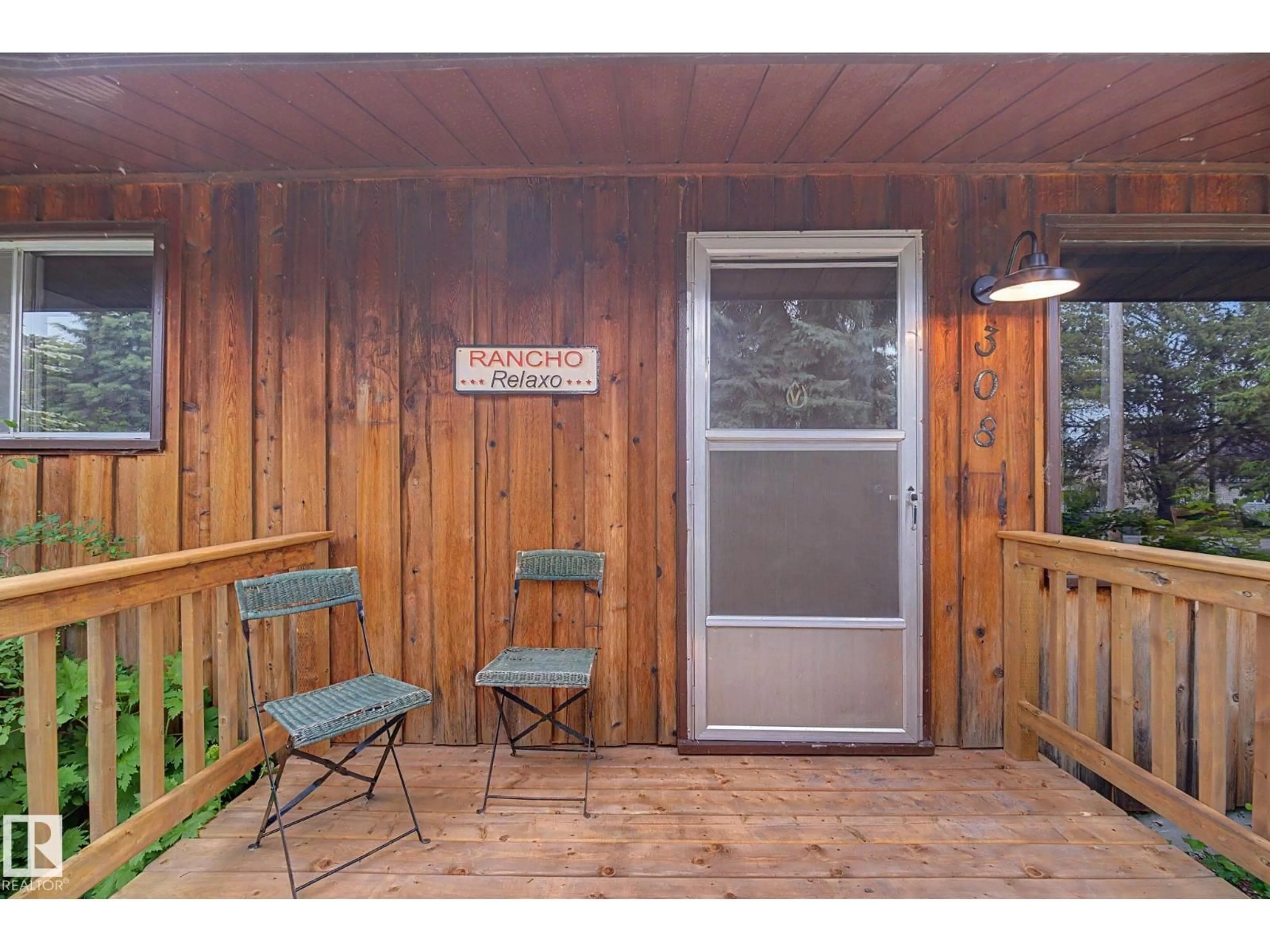 Patio, unknown for 308 3 ST, Rural Lac Ste. Anne County Alberta T0E1A0