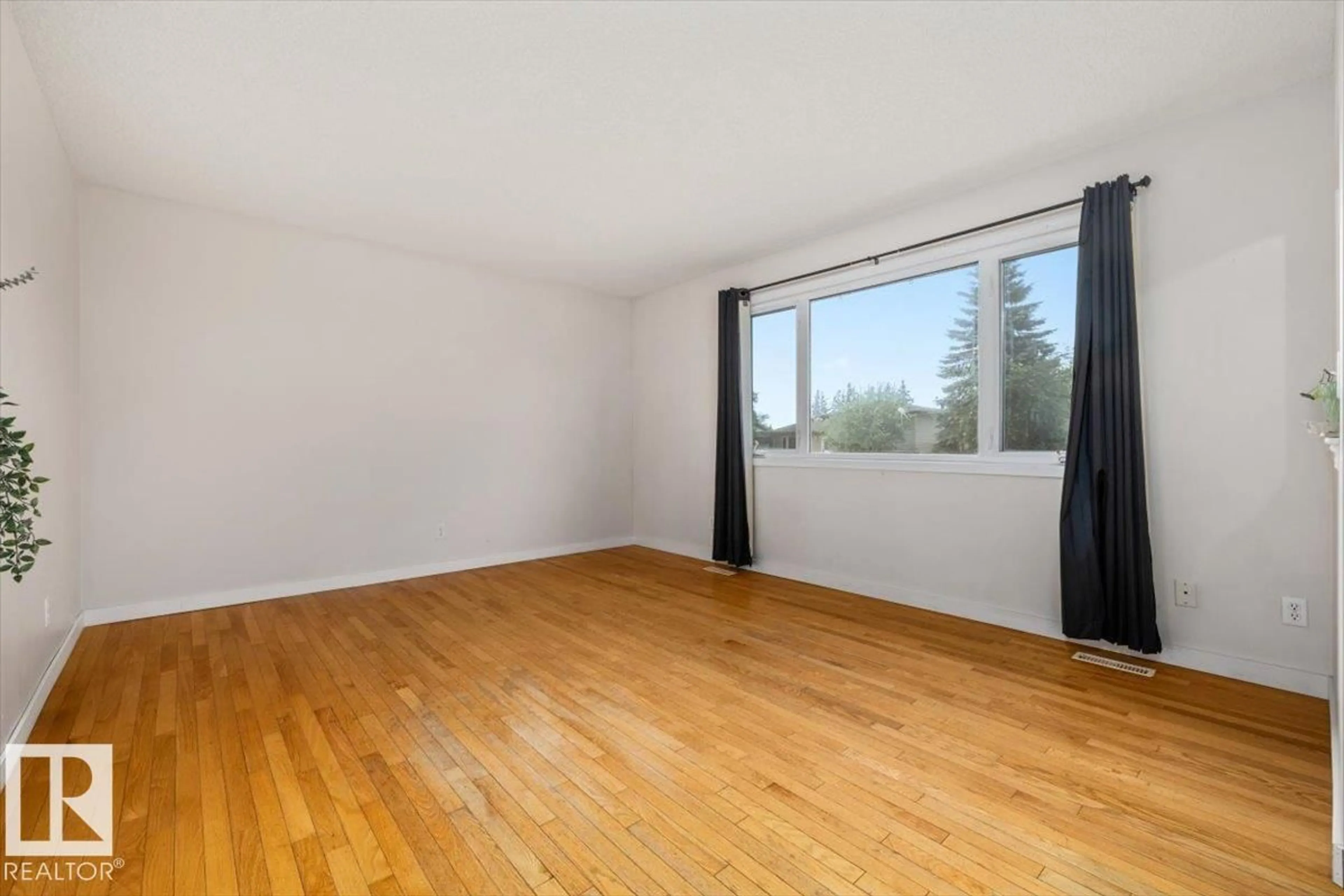 A pic of a room for 5126 53 STREET, Legal Alberta T0G1L0