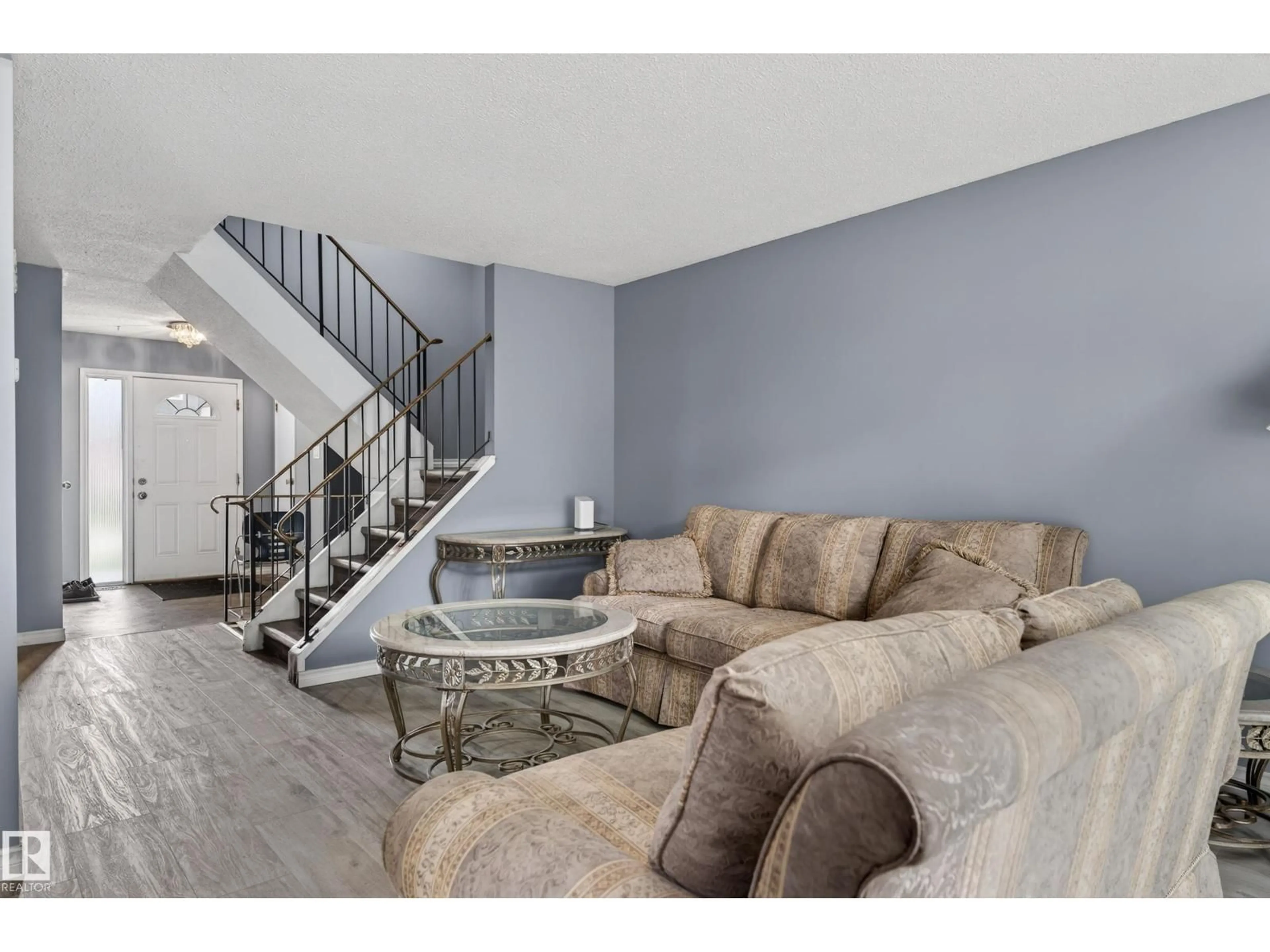 Living room with furniture, unknown for NW - 13445 40 ST, Edmonton Alberta T5A3L9