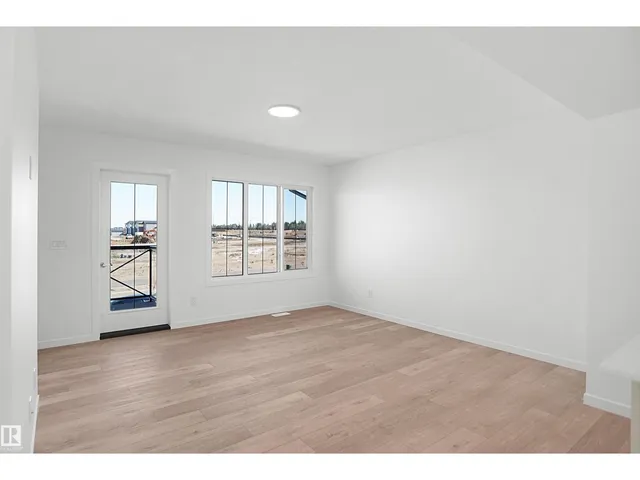 2710 ALCES WY, Edmonton 3