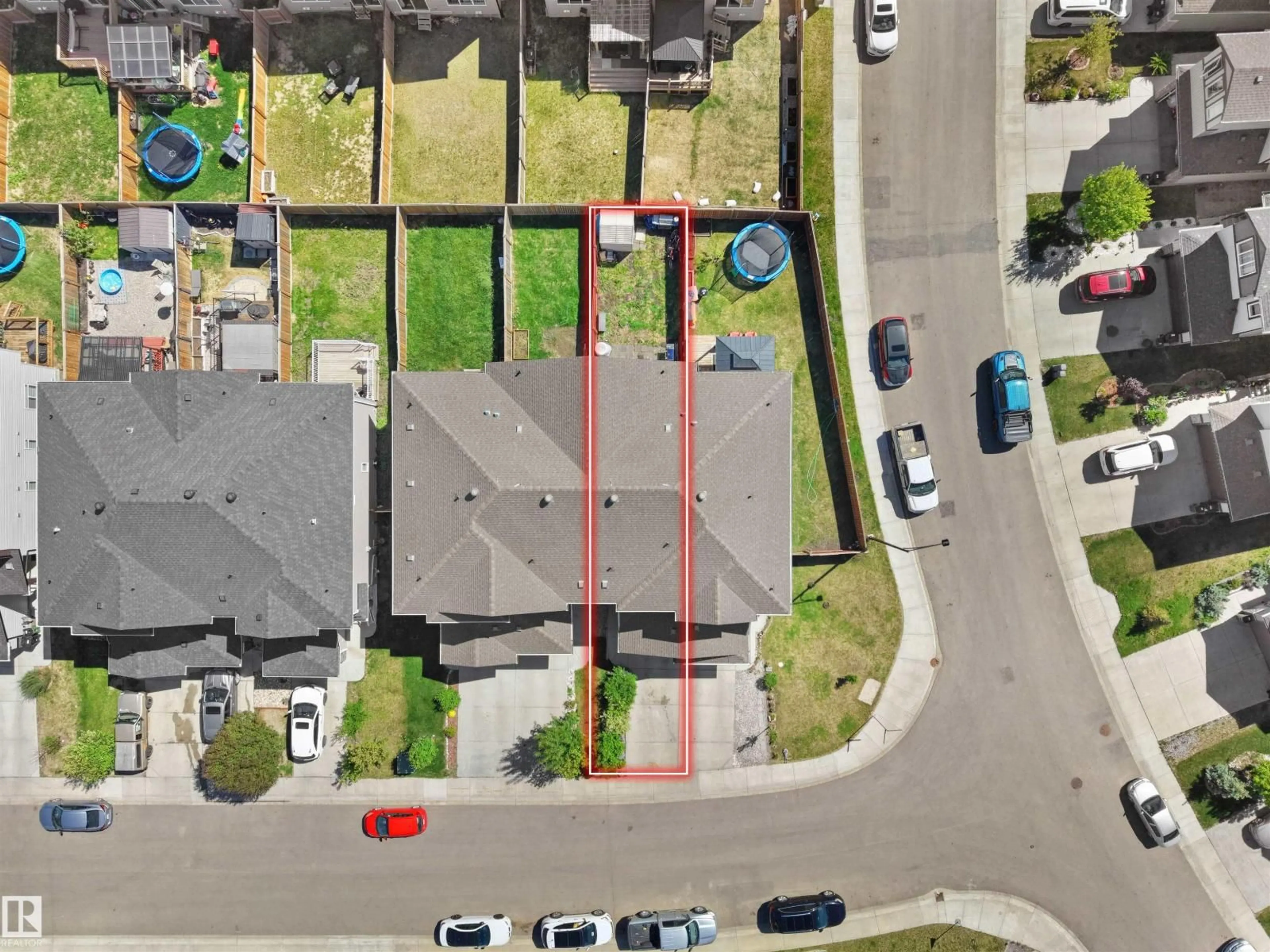 A pic from outside/outdoor area/front of a property/back of a property/a pic from drone, street for SW - 9055 COOPER LINK LI, Edmonton Alberta T6W4A4
