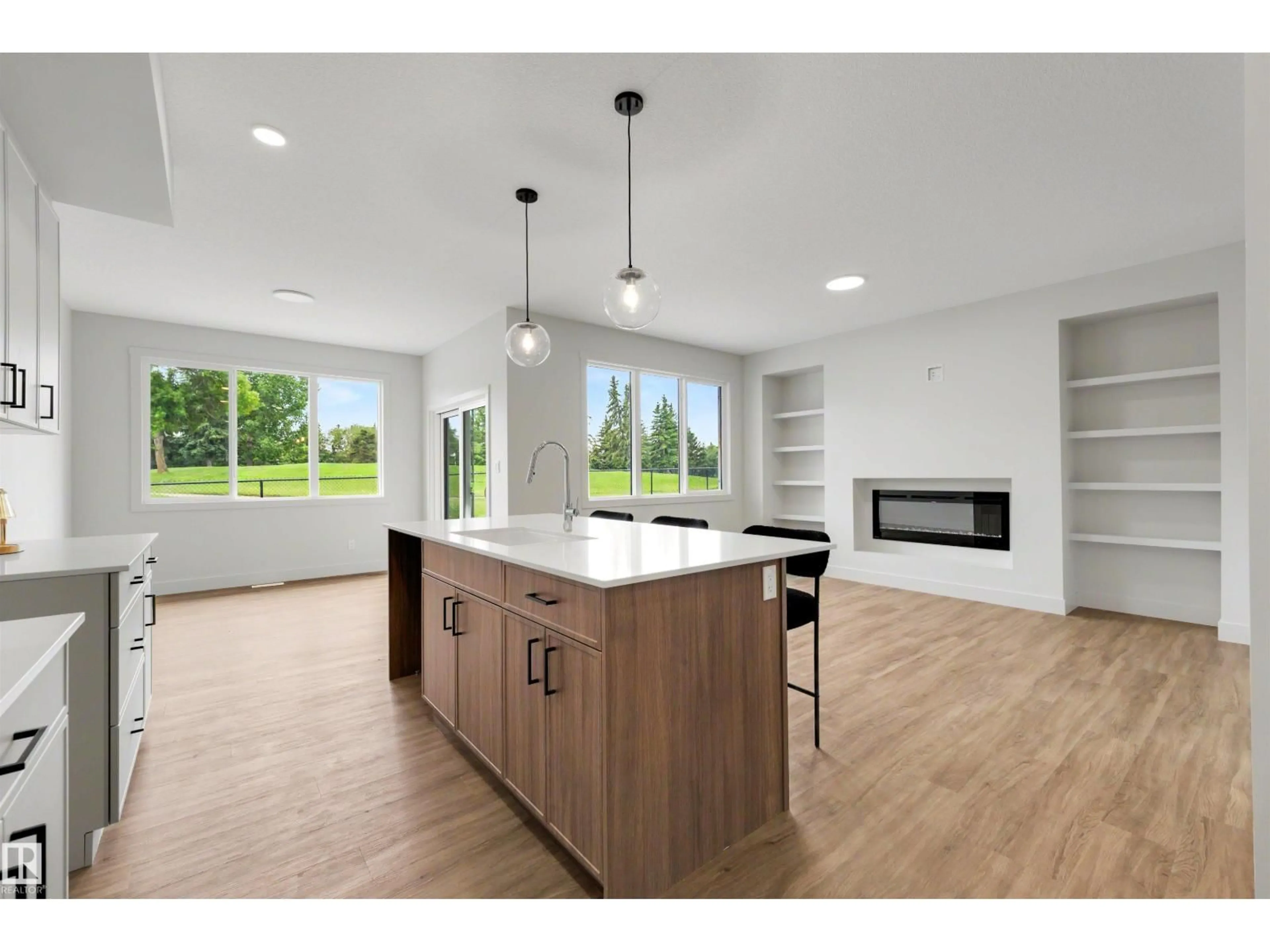 Open concept kitchen, unknown for 24 GRAYSON GR, Stony Plain Alberta T7Z0A0