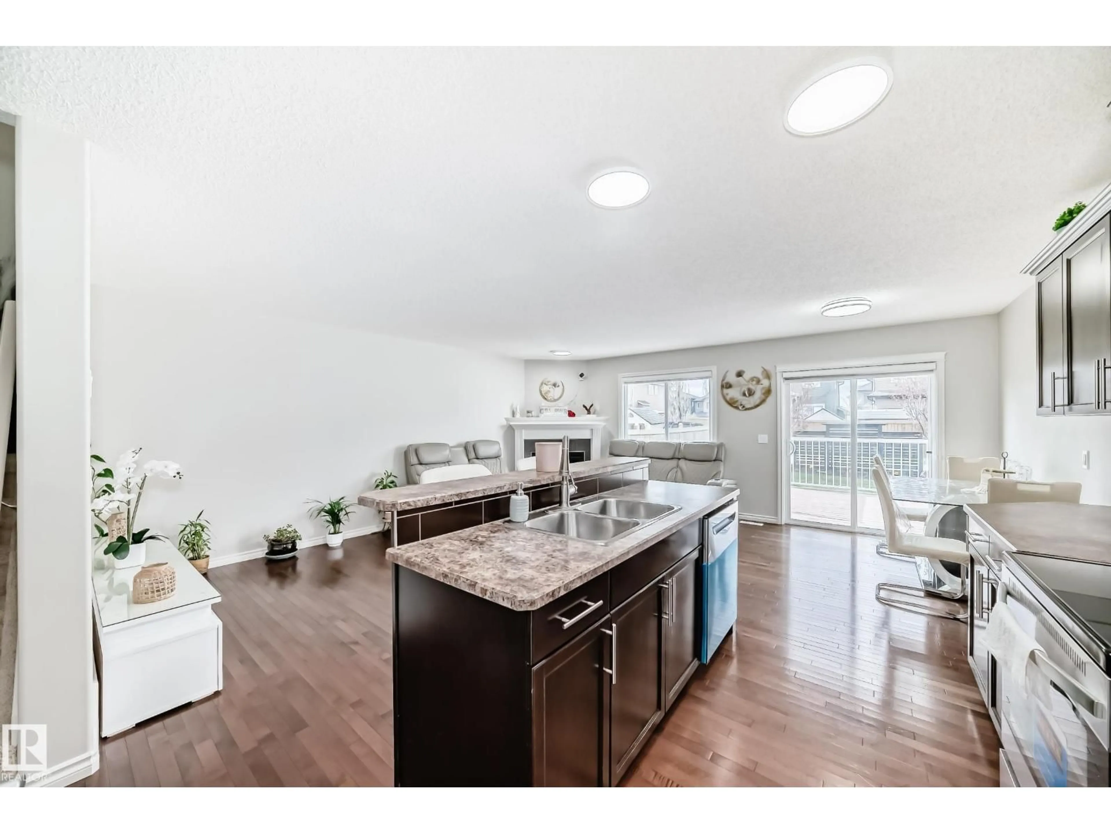 Open concept kitchen, unknown for SW - 6419 18 AV, Edmonton Alberta T6X0M9