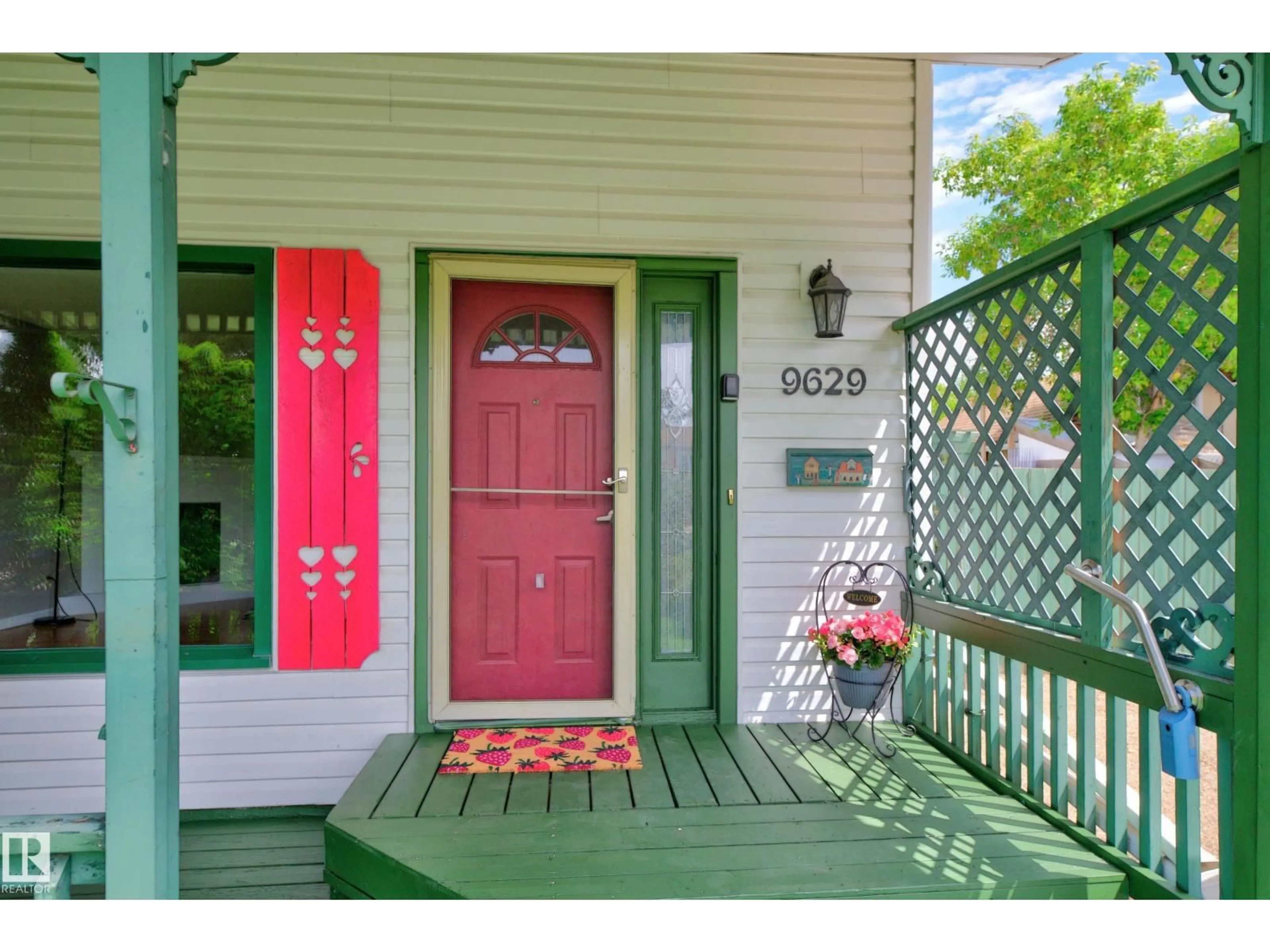 Indoor entryway for 9629 81 ST, Fort Saskatchewan Alberta T8L3C7