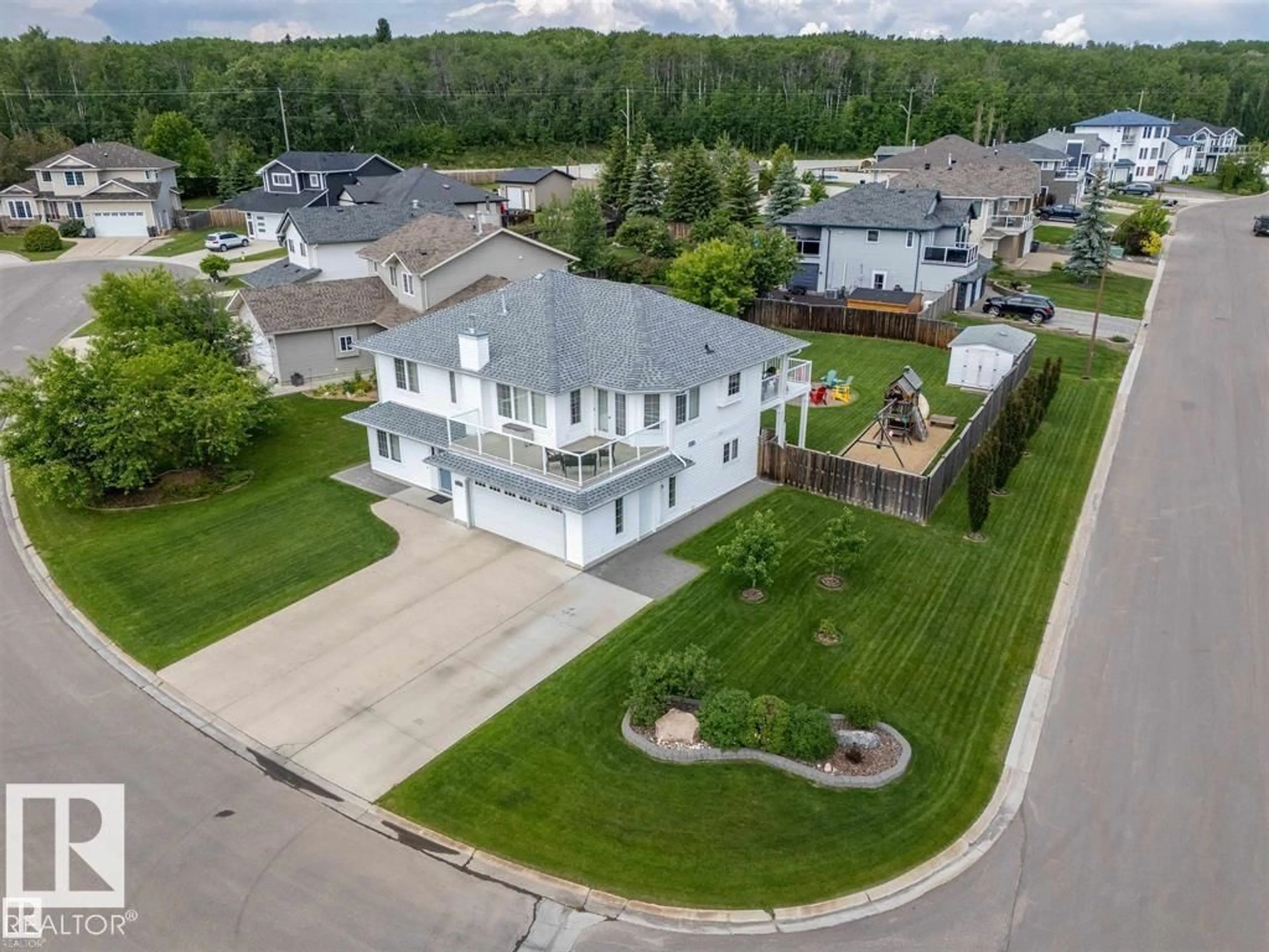 A pic from outside/outdoor area/front of a property/back of a property/a pic from drone, street for 2602 DELTA RD, Cold Lake Alberta T9M1X8